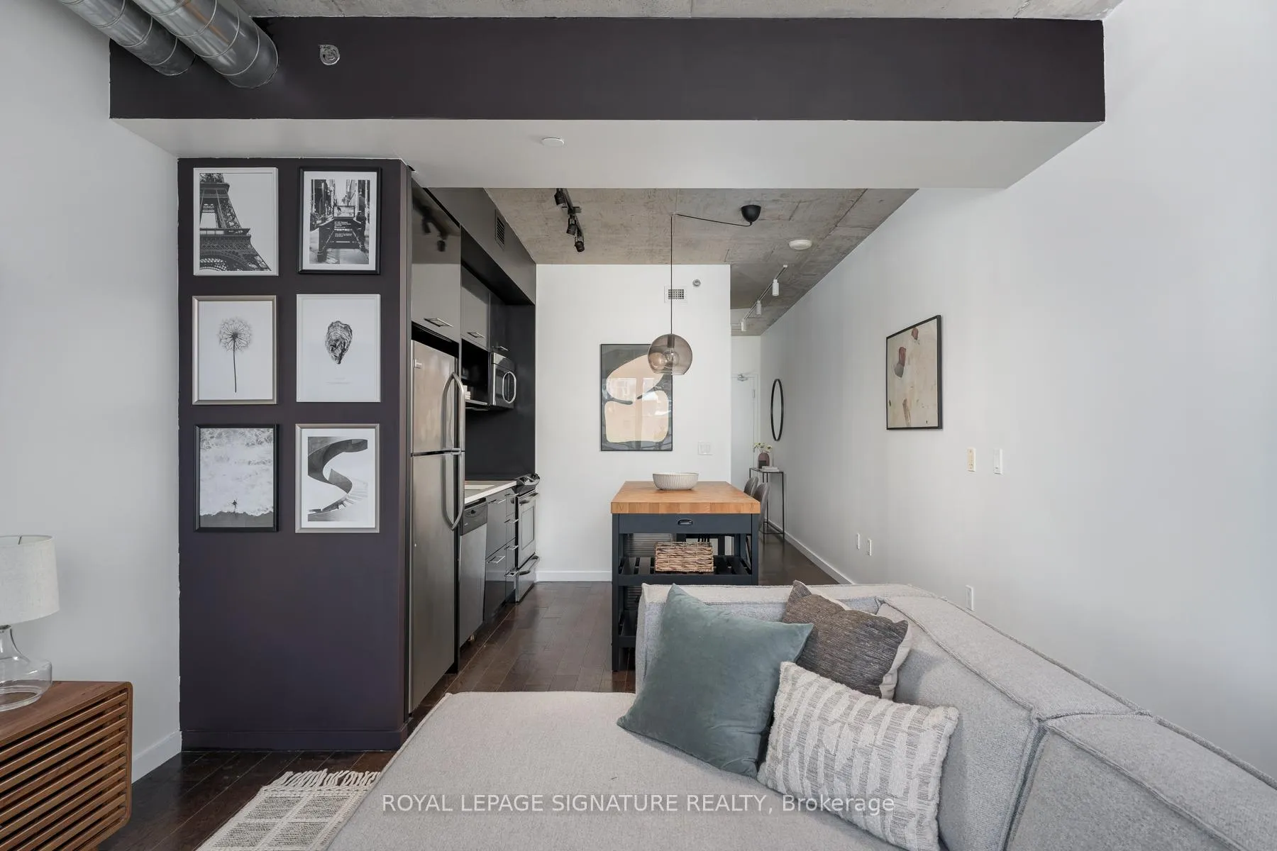 Photo 8 of Unit 601, 51 Trolley Crescent, Toronto, Moss Park — HOMEH