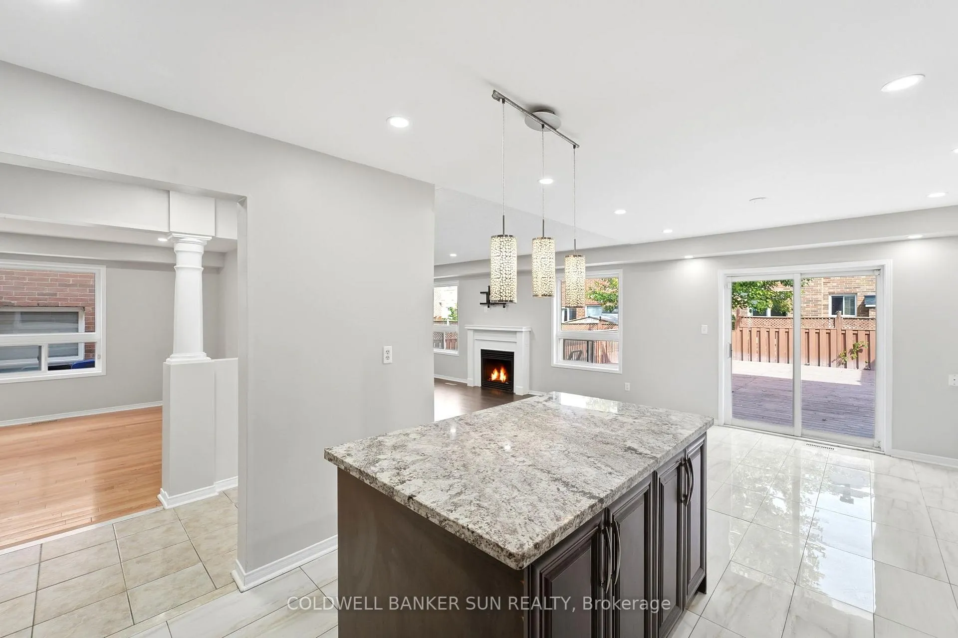 Photo 7 of 67 Tufton Crescent, Brampton, Fletcher's Meadow — HOMEH