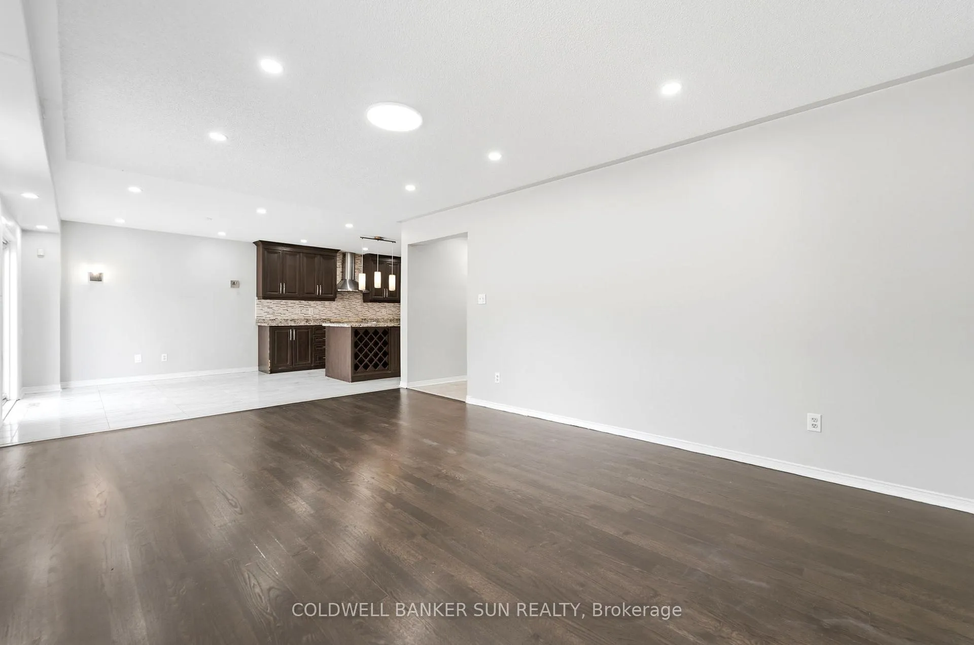 Photo 11 of 67 Tufton Crescent, Brampton, Fletcher's Meadow — HOMEH