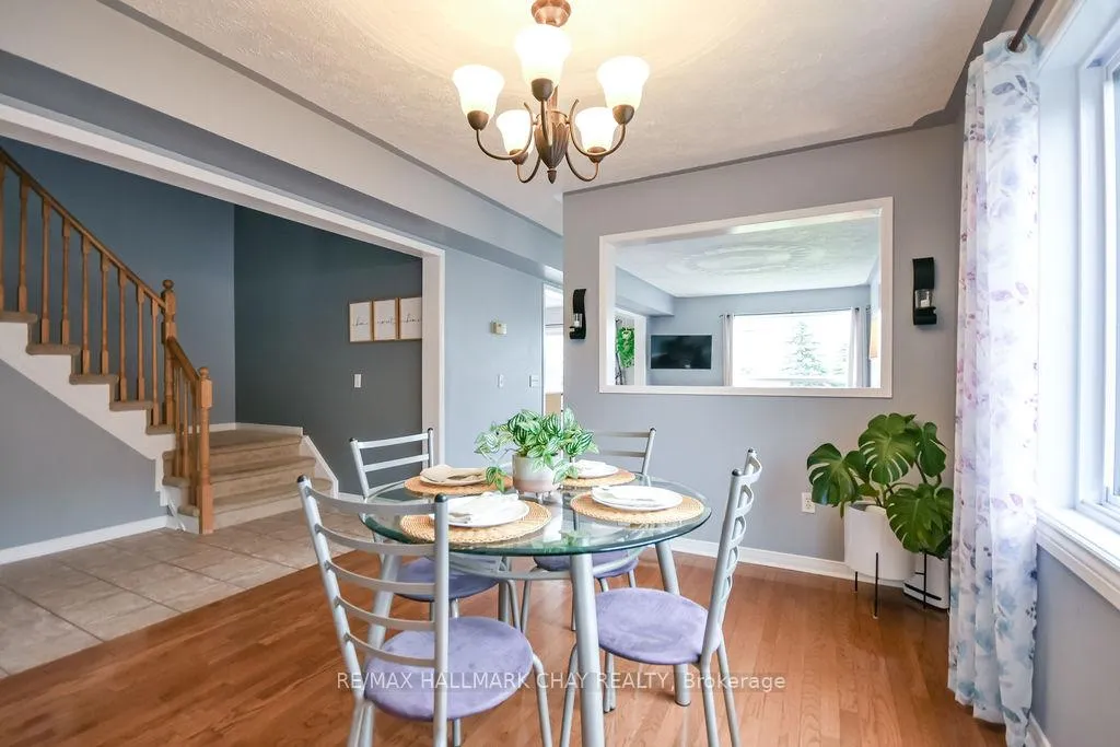 Photo 6 of 37 Julia Crescent, Orillia — HOMEH