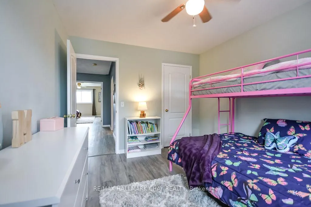 Photo 21 of 37 Julia Crescent, Orillia — HOMEH