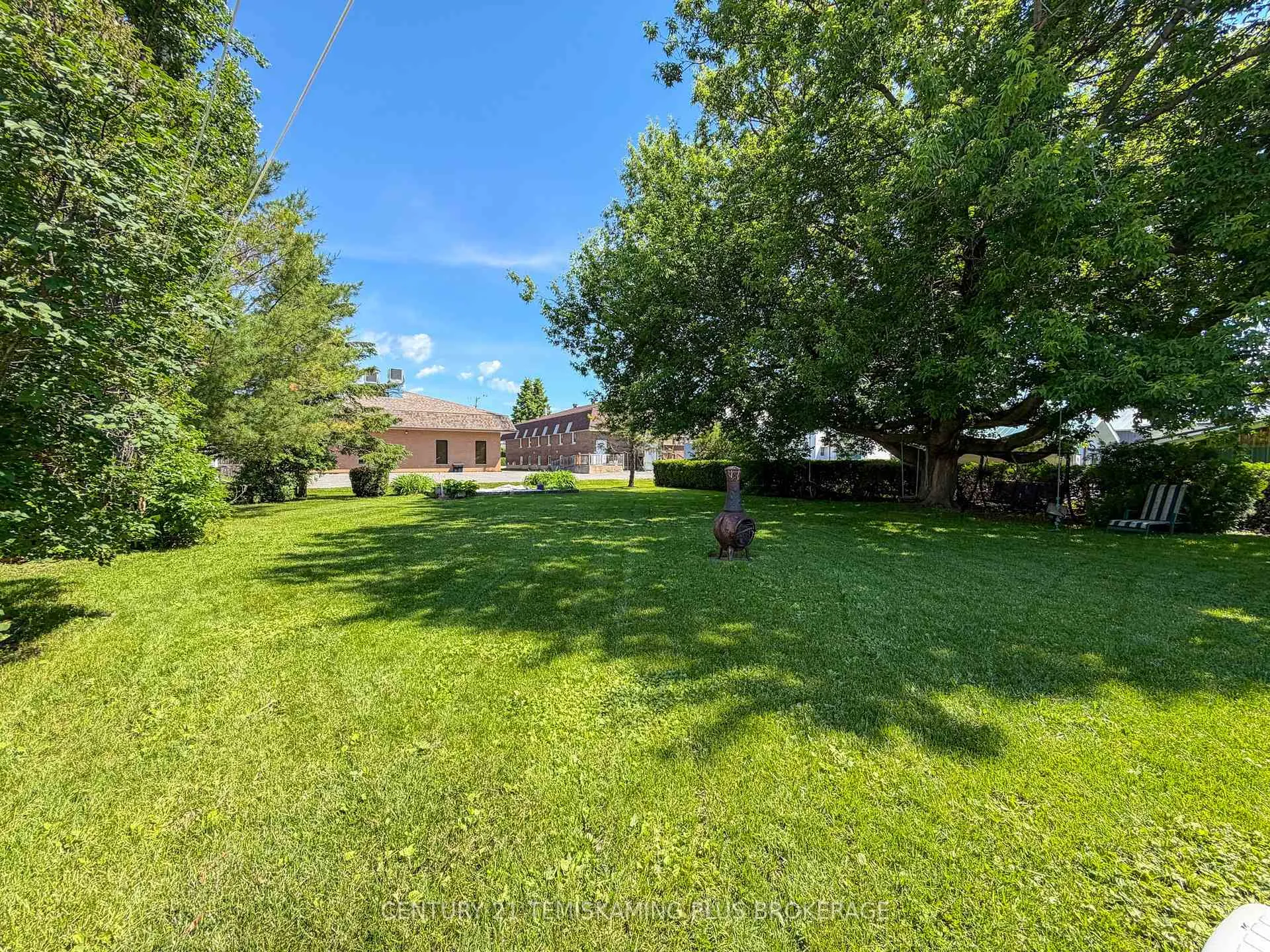Photo 5 of 30 Ninth Street E, Armstrong, Earlton — HOMEH