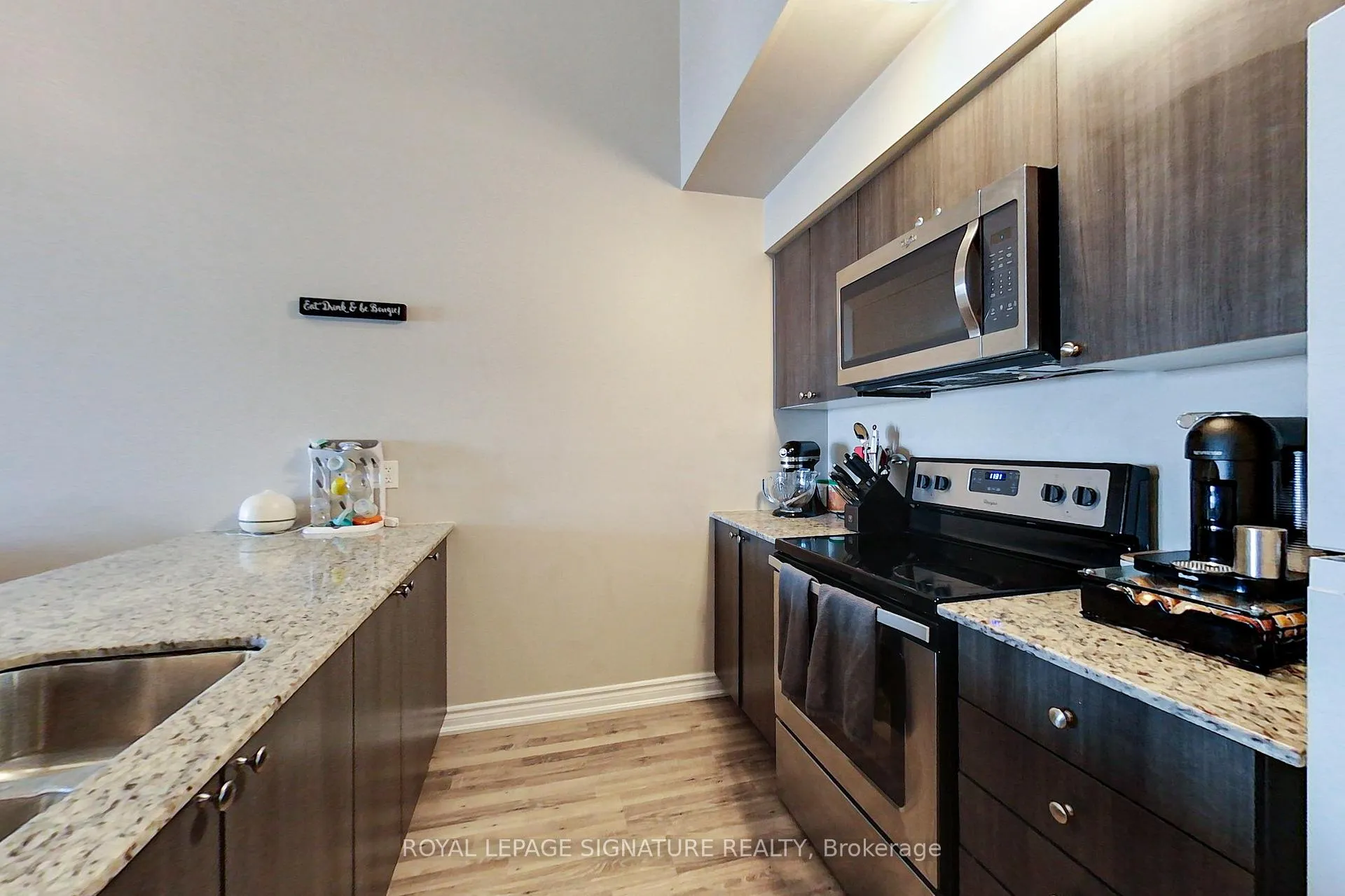 Photo 10 of Unit 304, 7 Anchorage Crescent, Collingwood — HOMEH
