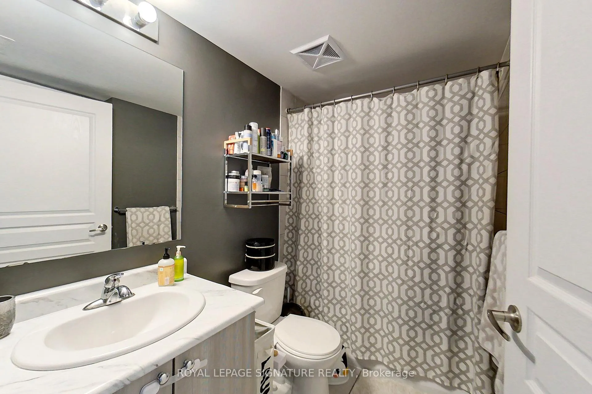 Photo 20 of Unit 304, 7 Anchorage Crescent, Collingwood — HOMEH