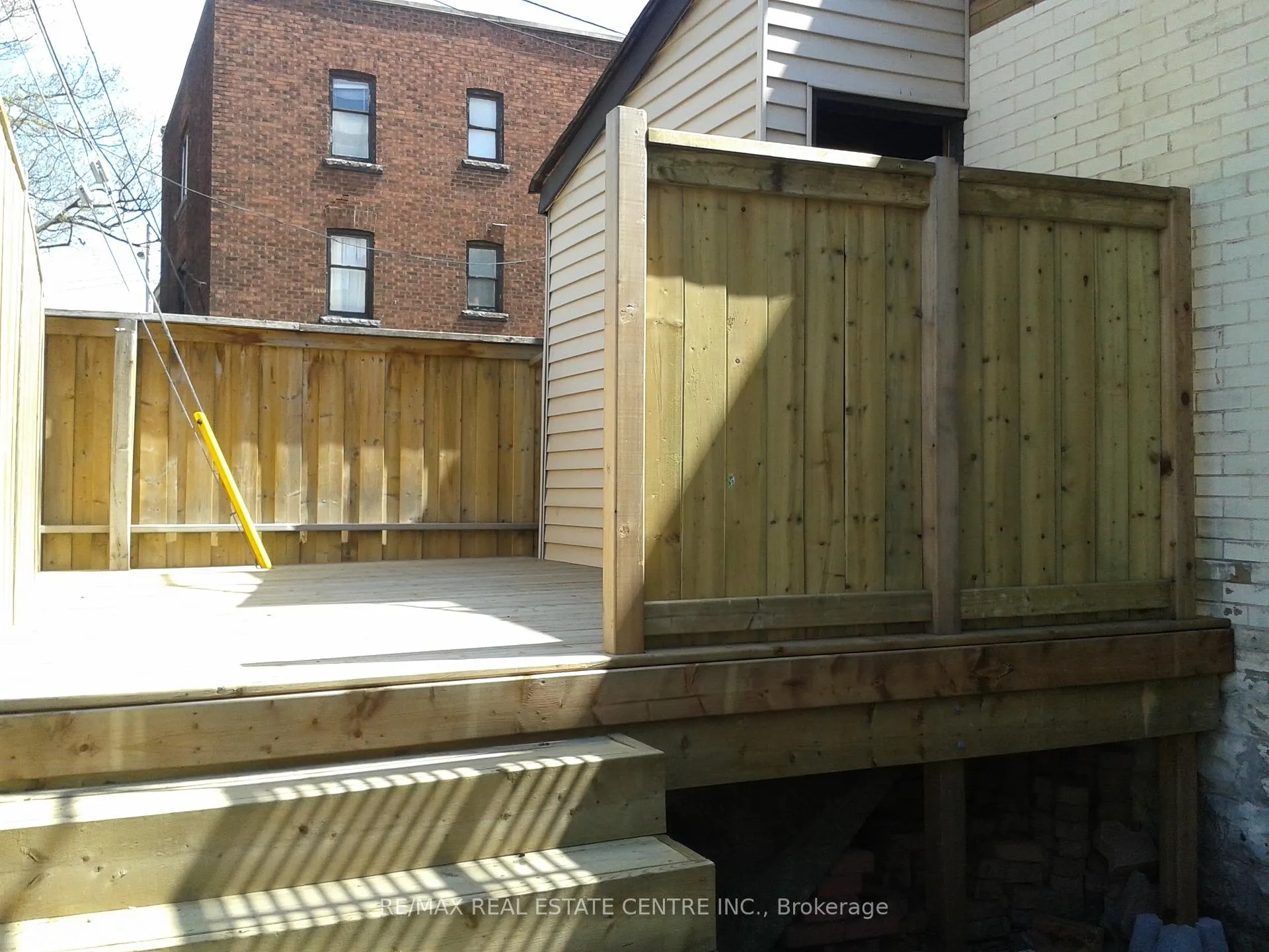 Photo 25 of 947 Main Street E, Hamilton, Stipley — HOMEH