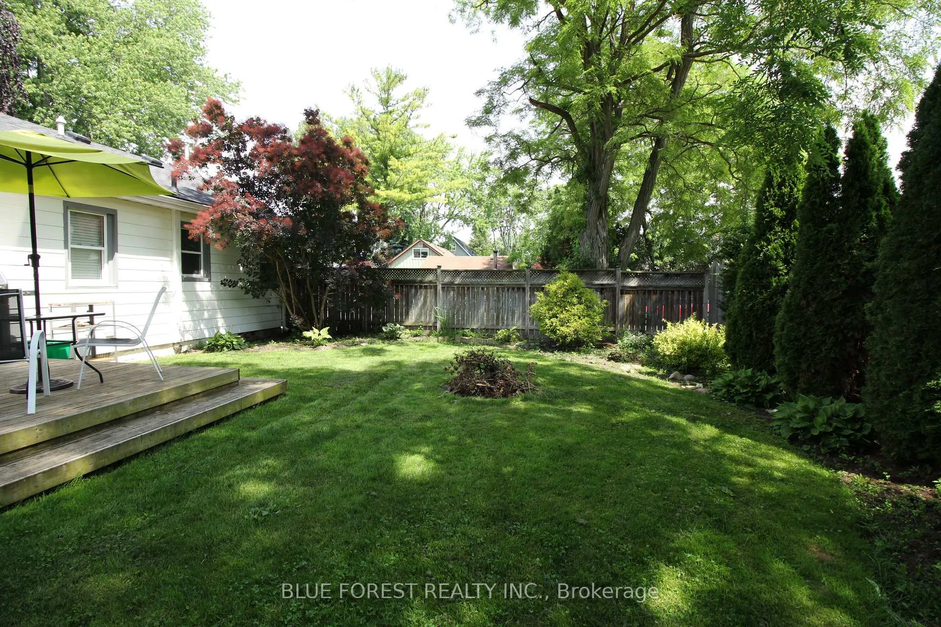 Photo 12 of 2008 Olive Street, Sarnia — HOMEH