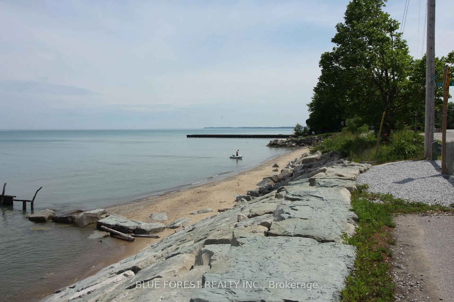 Photo 16 of 2008 Olive Street, Sarnia — HOMEH