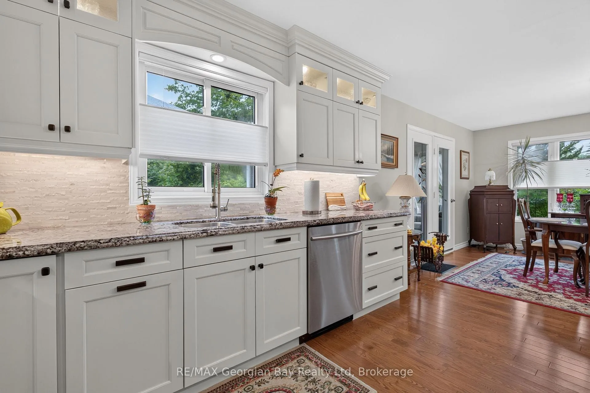 Photo 10 of 307 Balm Beach Road W, Tiny, Rural Tiny — HOMEH