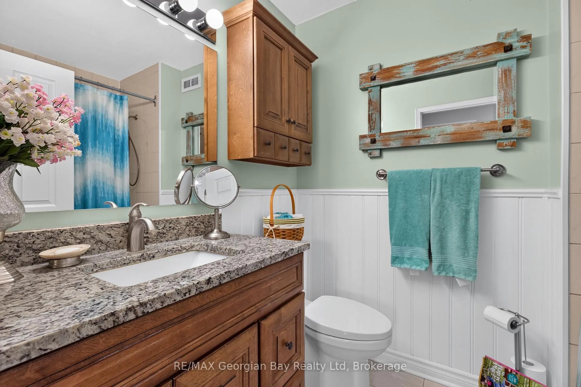 Photo 20 of 307 Balm Beach Road W, Tiny, Rural Tiny — HOMEH