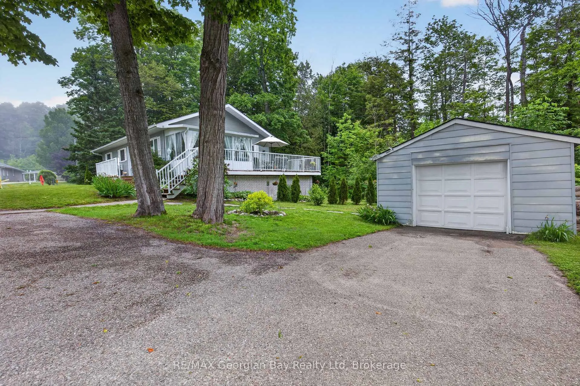 Photo 35 of 307 Balm Beach Road W, Tiny, Rural Tiny — HOMEH