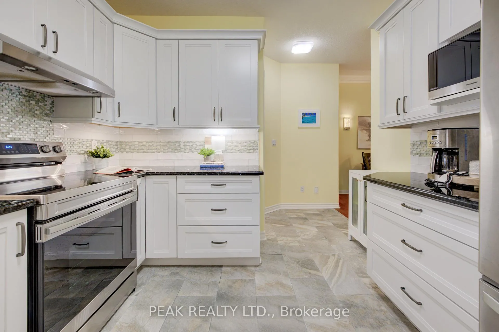 Photo 19 of 14 Stonecroft Way, Wilmot — HOMEH