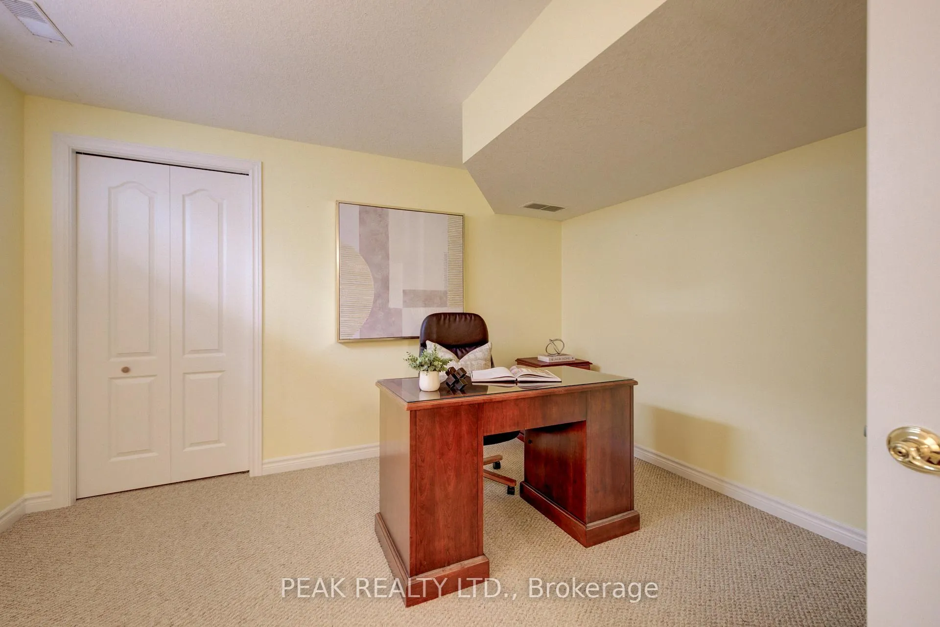 Photo 38 of 14 Stonecroft Way, Wilmot — HOMEH