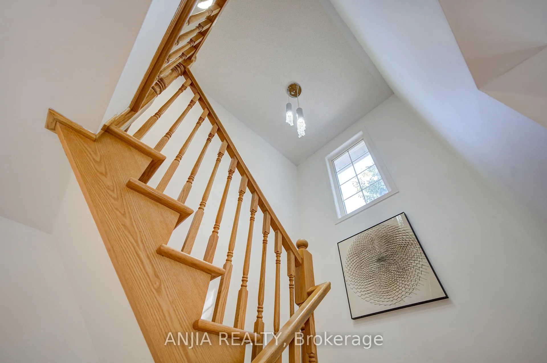Photo 30 of 136 Winston Castle Drive, Markham, Rural Markham — HOMEH