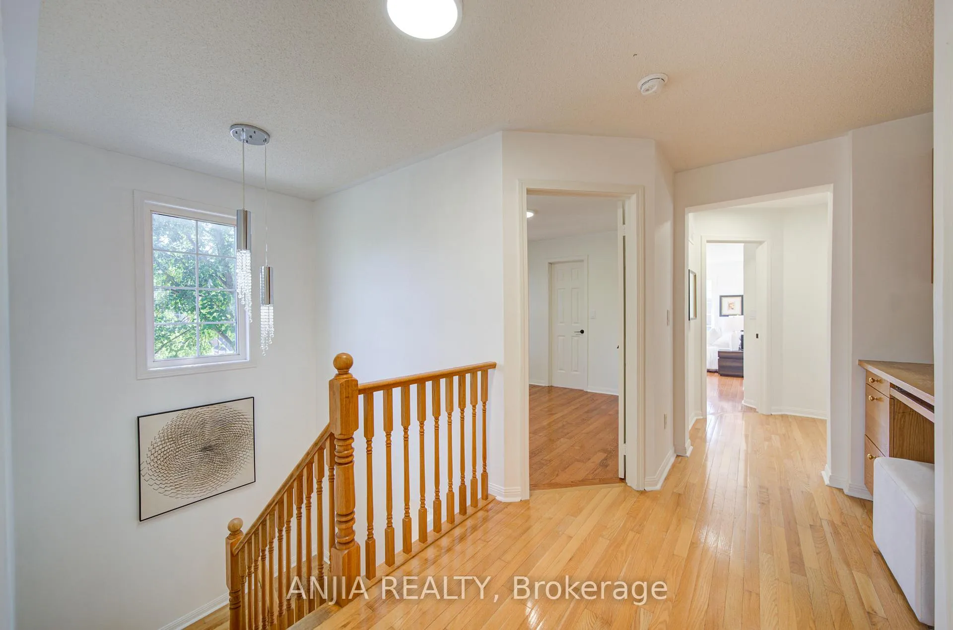 Photo 32 of 136 Winston Castle Drive, Markham, Rural Markham — HOMEH