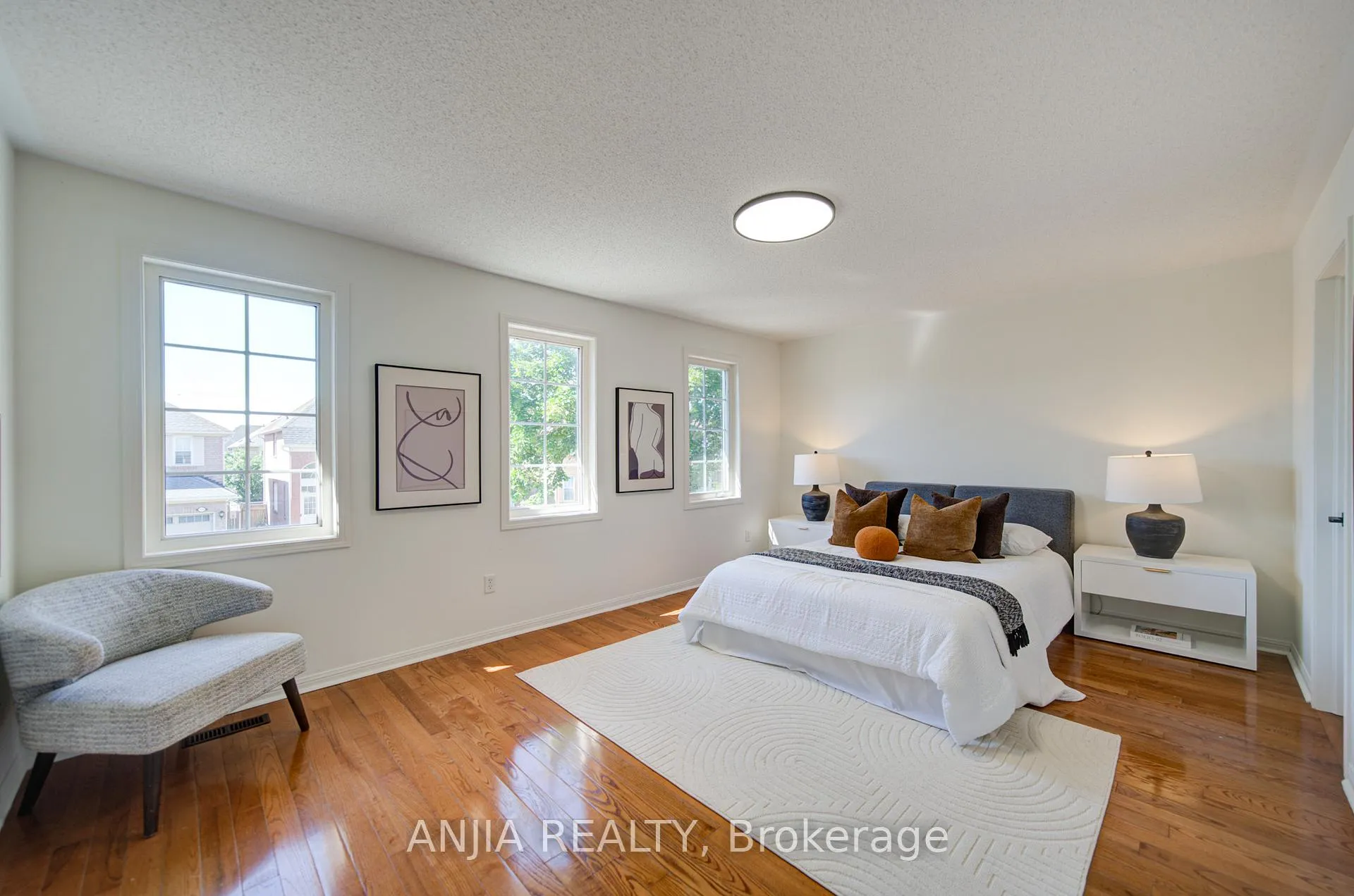 Photo 40 of 136 Winston Castle Drive, Markham, Rural Markham — HOMEH