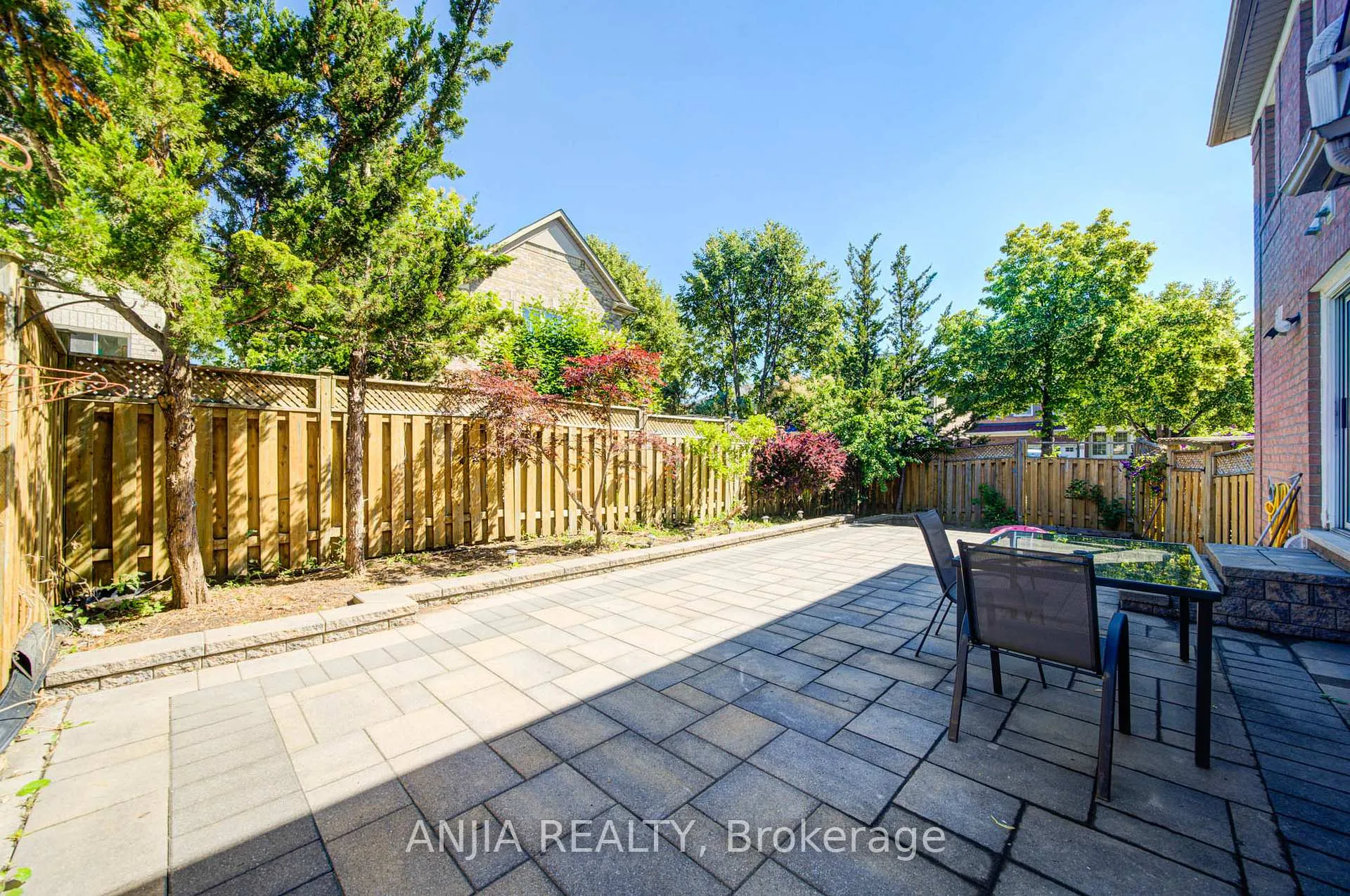 Photo 49 of 136 Winston Castle Drive, Markham, Rural Markham — HOMEH