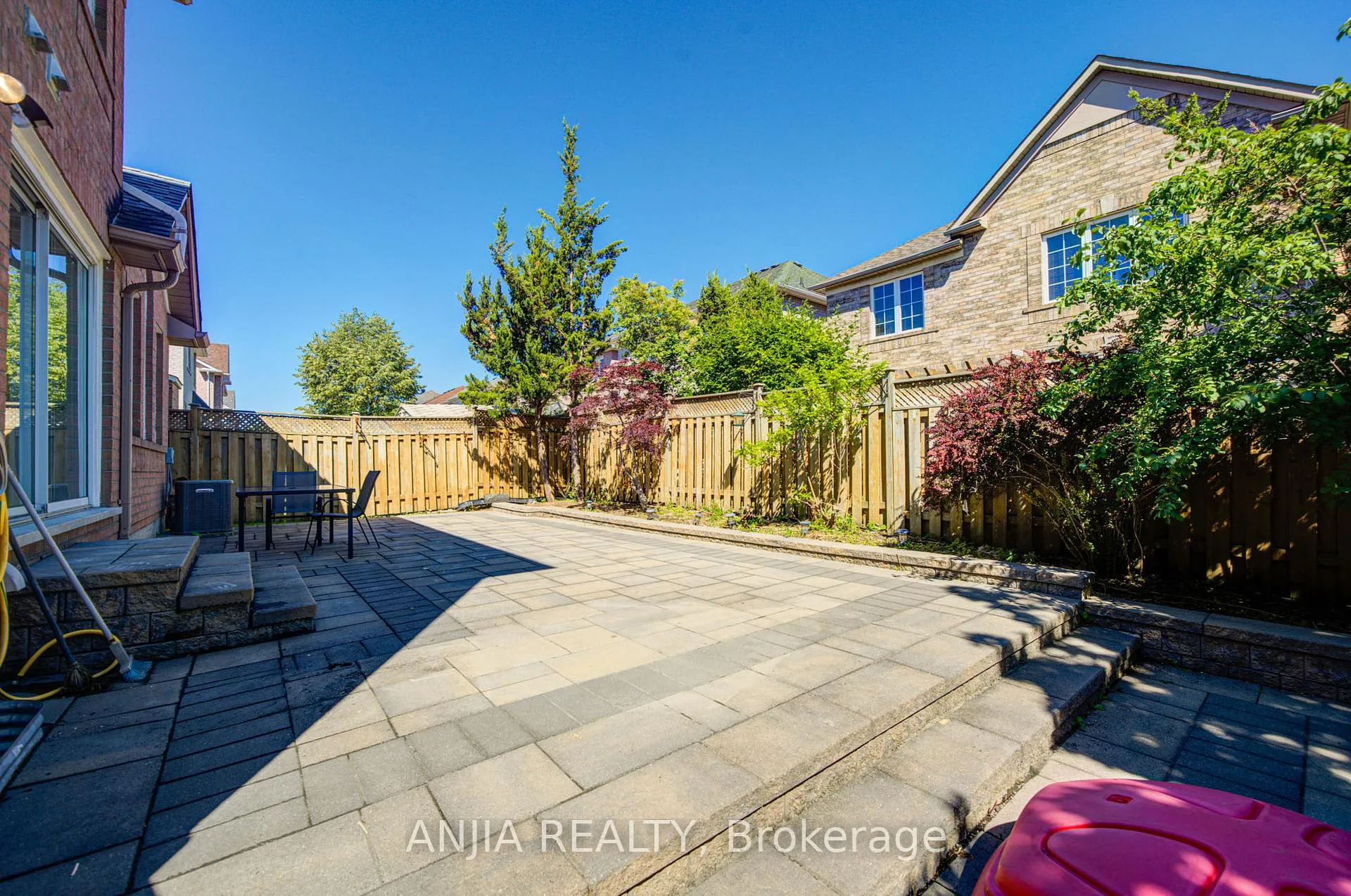 Photo 50 of 136 Winston Castle Drive, Markham, Rural Markham — HOMEH