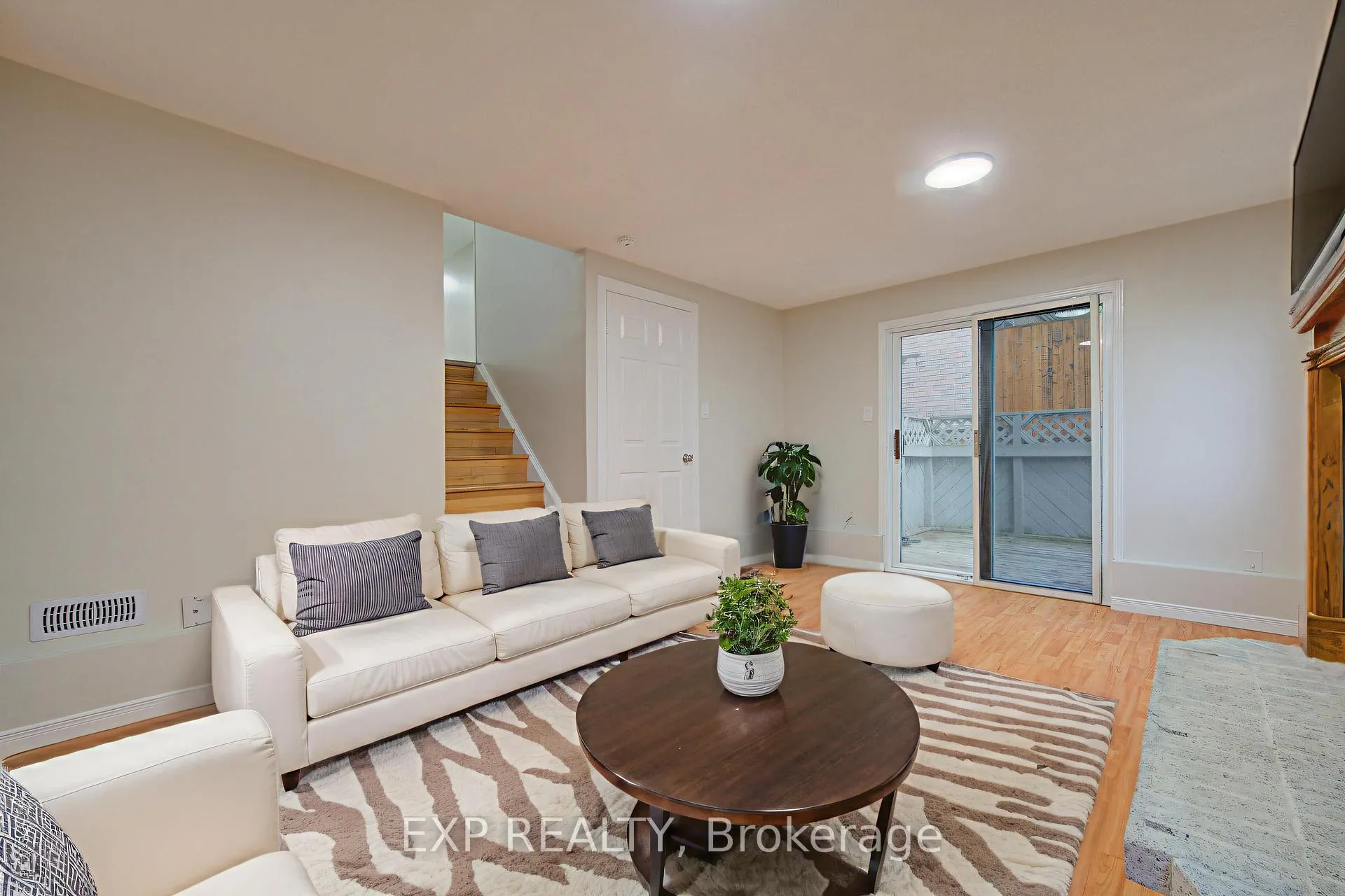 Photo 21 of 379 Veronica Drive, Kitchener, Idlewood — HOMEH