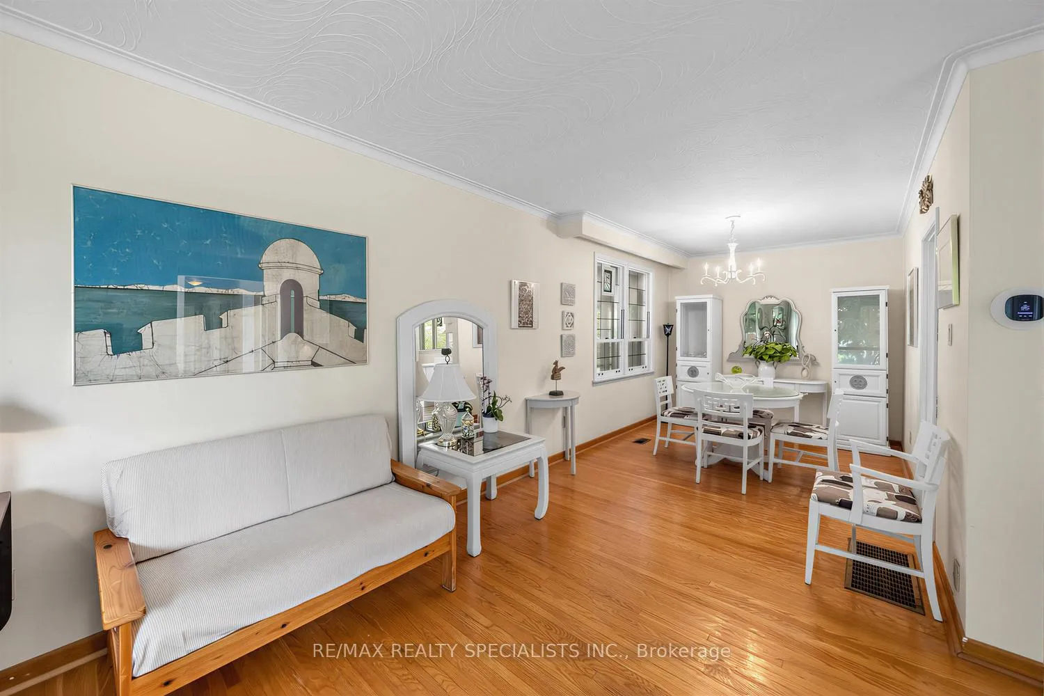 Photo 7 of 39 Castle Green Crescent, Etobicoke, Kingsview Village-The Westway — HOMEH
