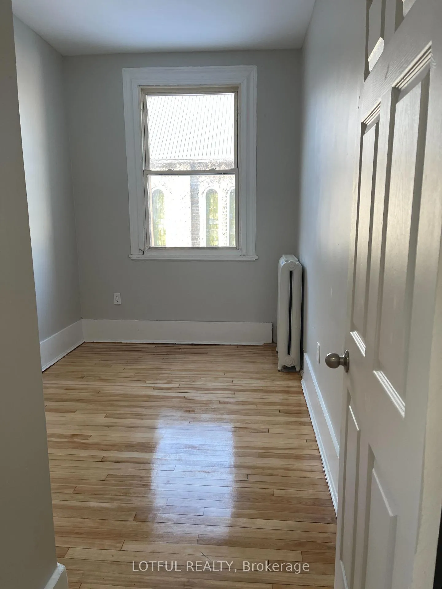 Photo 12 of Unit 3, 4-1/2 Russell Street E, Smiths Falls, Smiths Falls — HOMEH