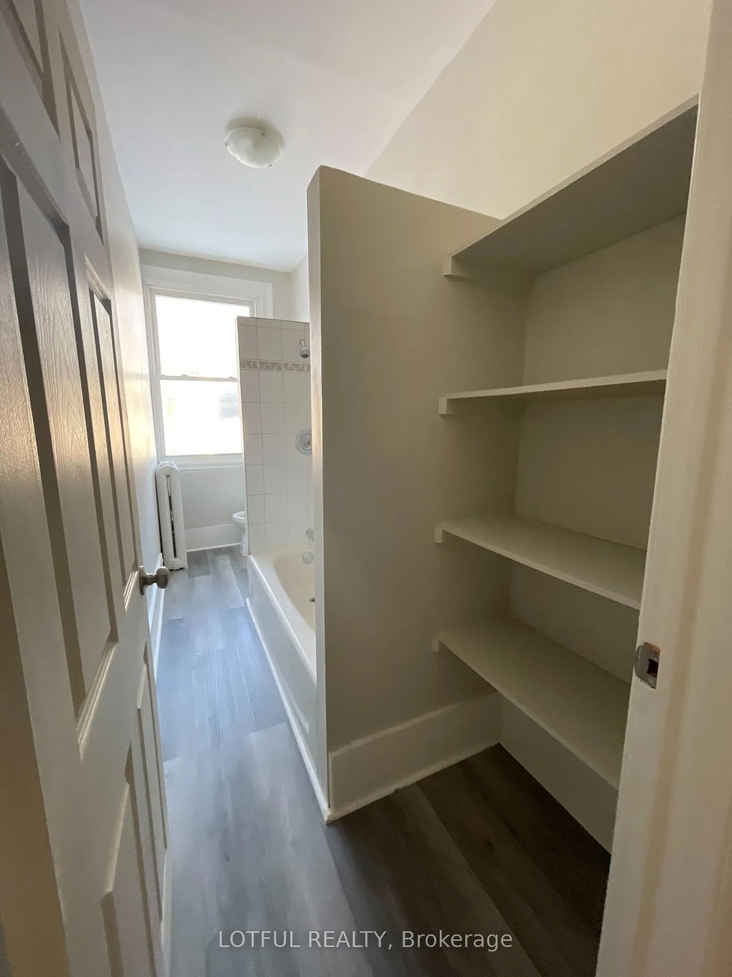 Photo 13 of Unit 3, 4-1/2 Russell Street E, Smiths Falls, Smiths Falls — HOMEH