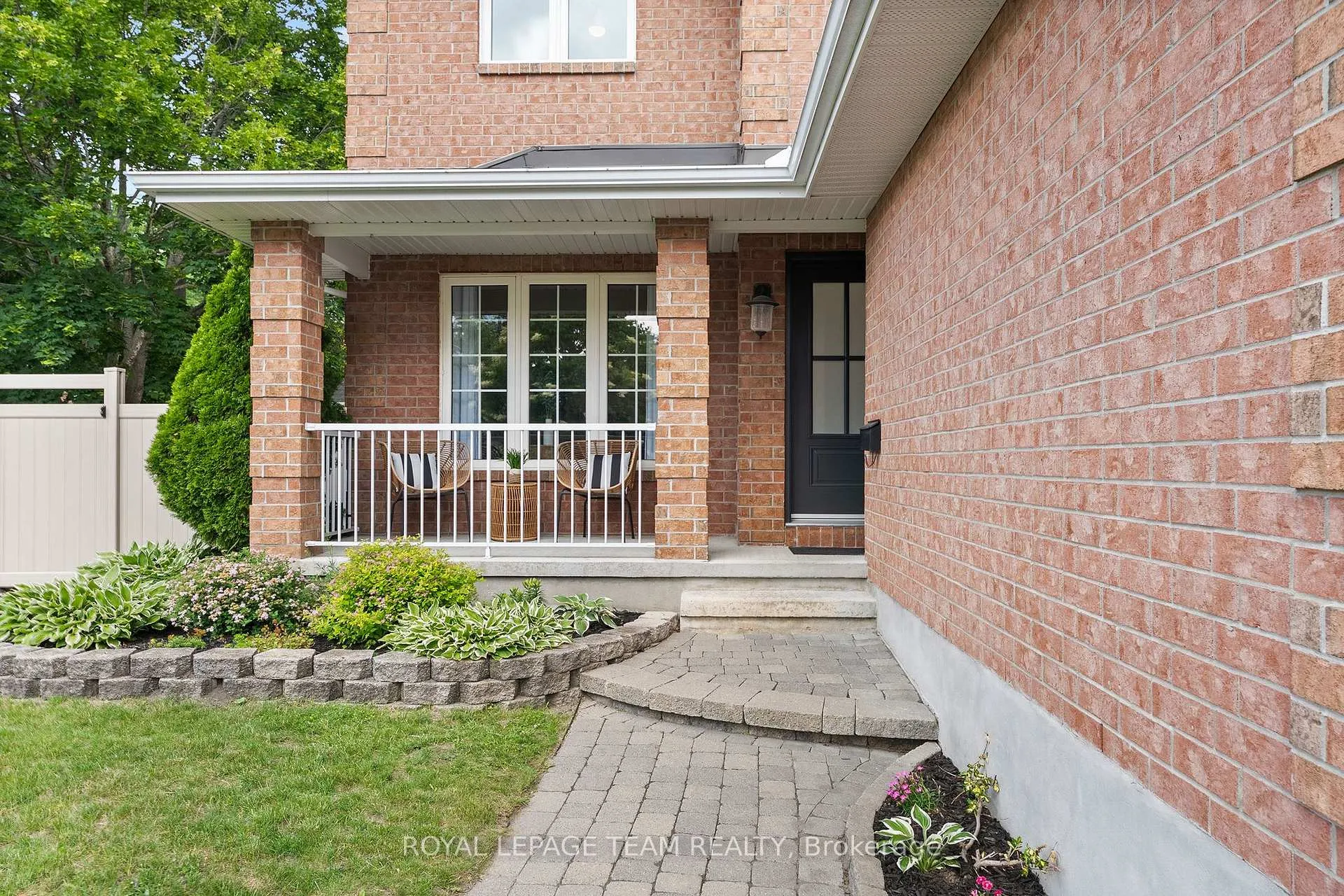 Photo 2 of 14 Newcastle Avenue, Ottawa, Kanata - Morgan's Grant/South March — HOMEH