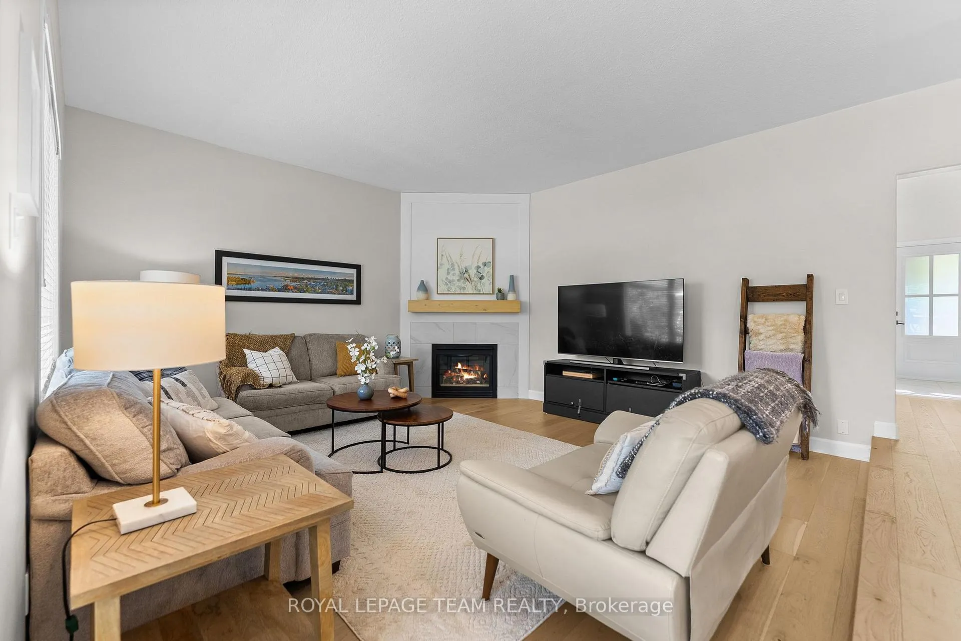 Photo 10 of 14 Newcastle Avenue, Ottawa, Kanata - Morgan's Grant/South March — HOMEH