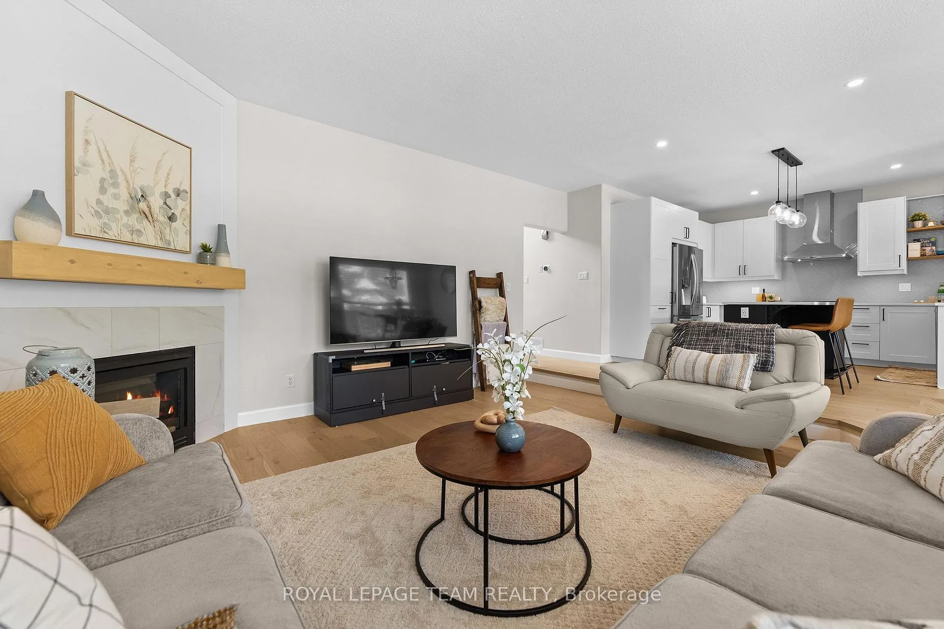 Photo 13 of 14 Newcastle Avenue, Ottawa, Kanata - Morgan's Grant/South March — HOMEH