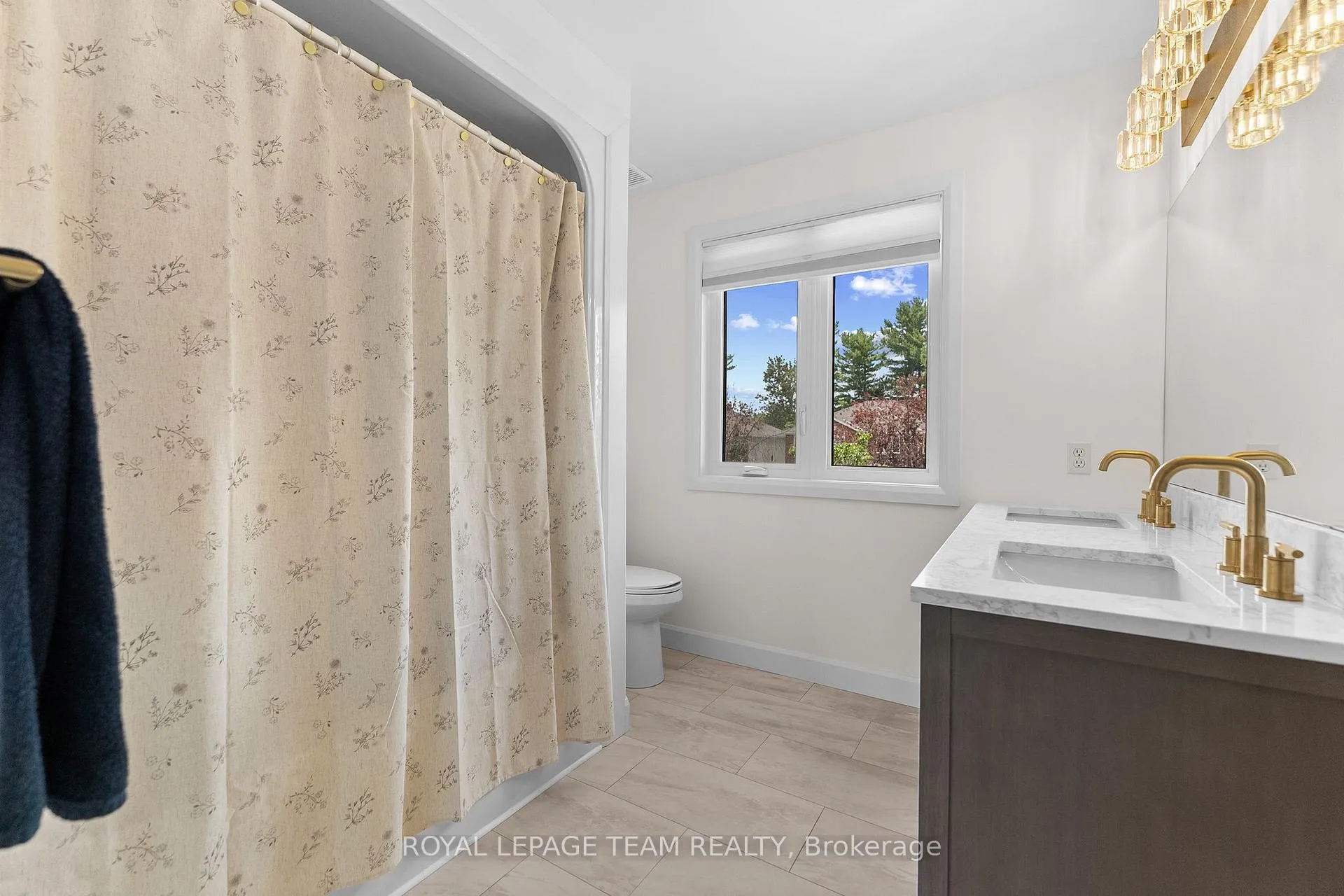 Photo 25 of 14 Newcastle Avenue, Ottawa, Kanata - Morgan's Grant/South March — HOMEH
