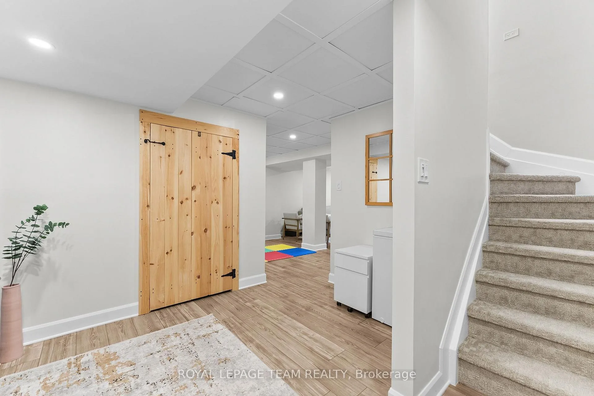 Photo 30 of 14 Newcastle Avenue, Ottawa, Kanata - Morgan's Grant/South March — HOMEH