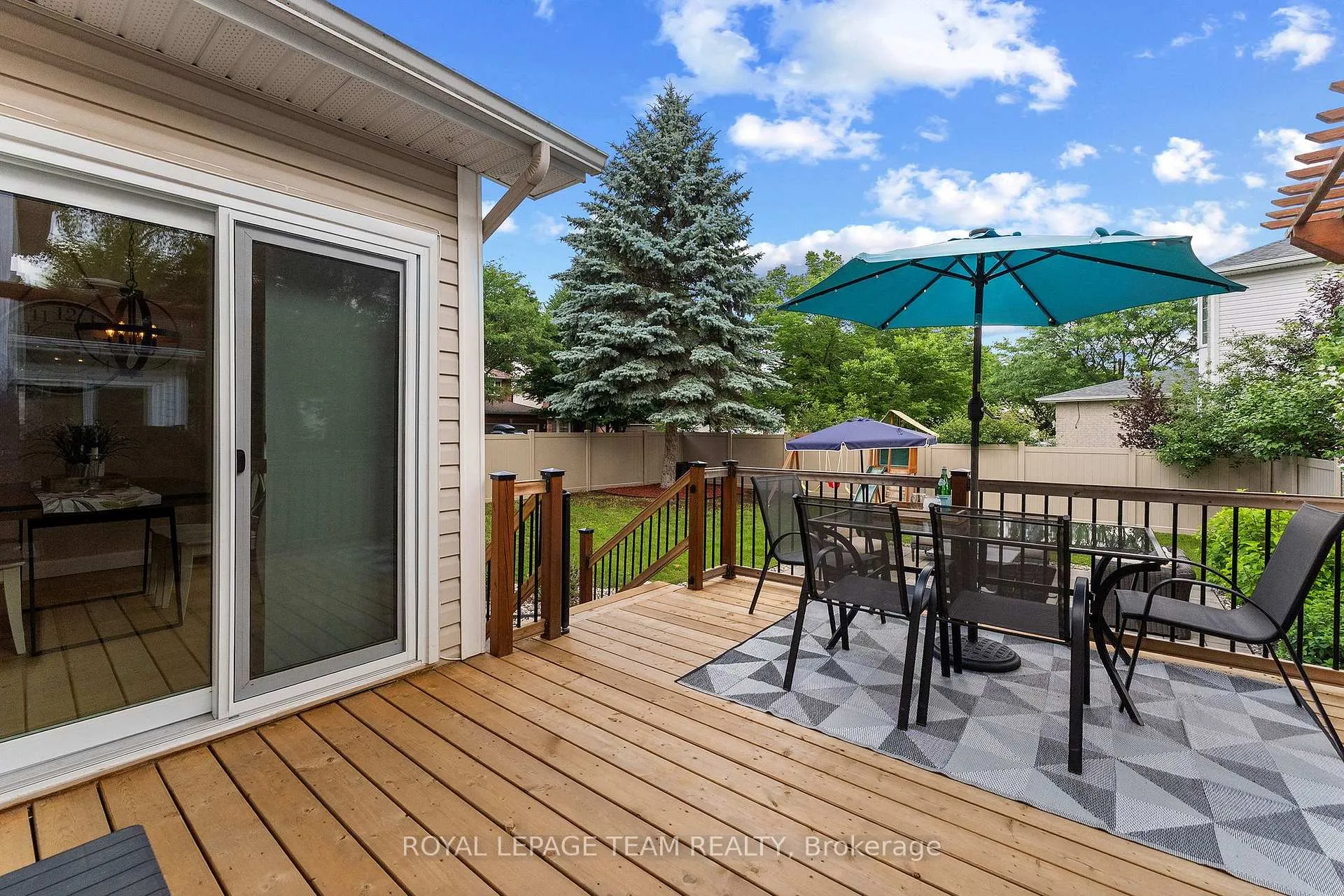 Photo 37 of 14 Newcastle Avenue, Ottawa, Kanata - Morgan's Grant/South March — HOMEH