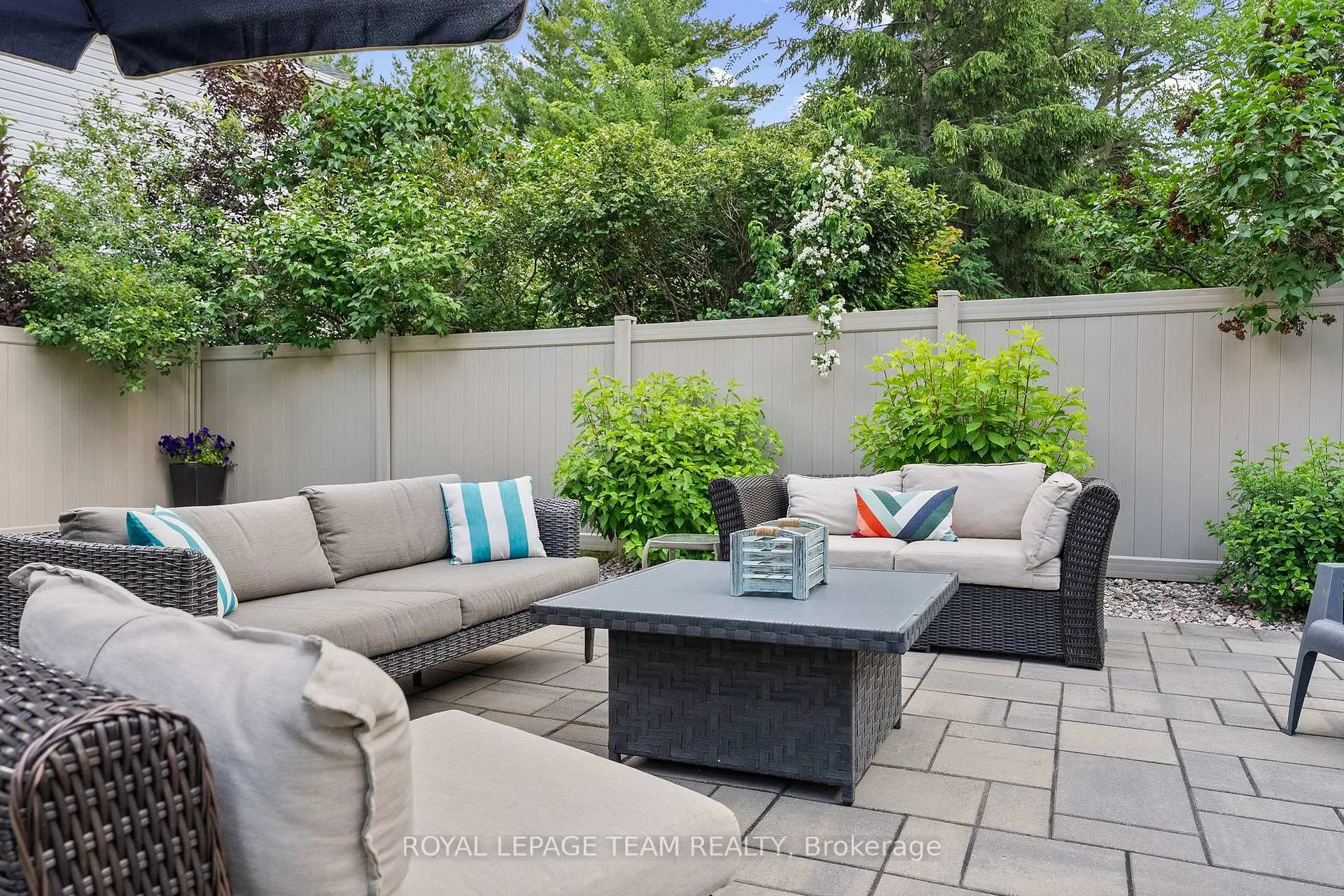 Photo 42 of 14 Newcastle Avenue, Ottawa, Kanata - Morgan's Grant/South March — HOMEH