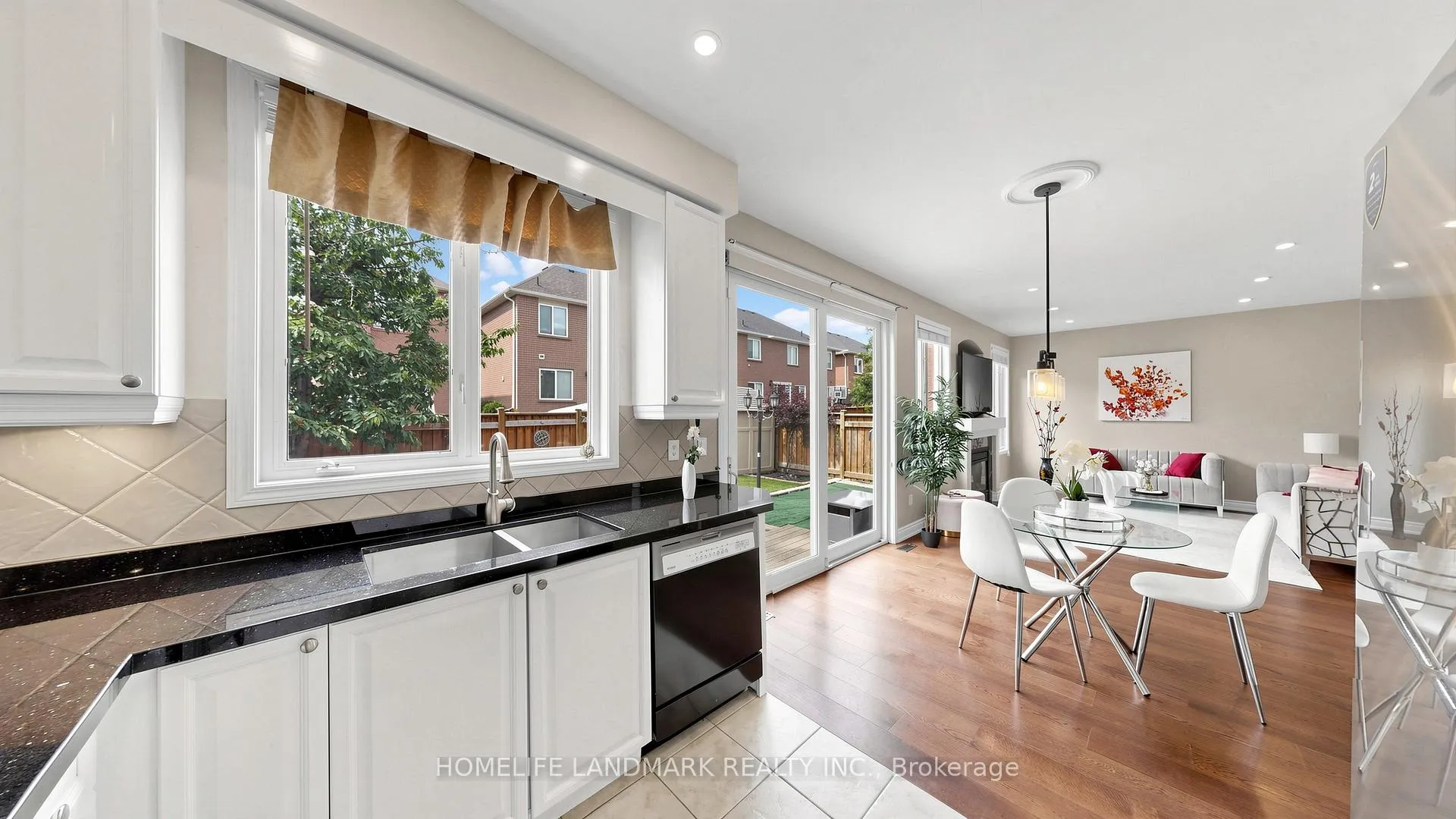 Photo 17 of 22 Canvas Road, Vaughan, Vellore Village — HOMEH