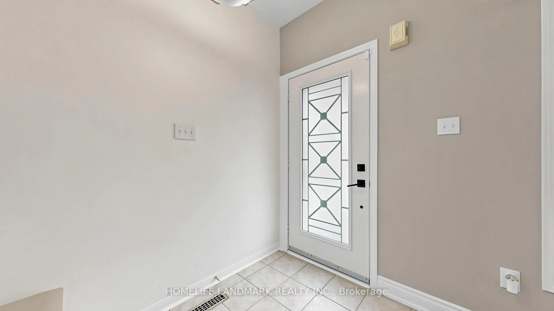 Photo 22 of 22 Canvas Road, Vaughan, Vellore Village — HOMEH