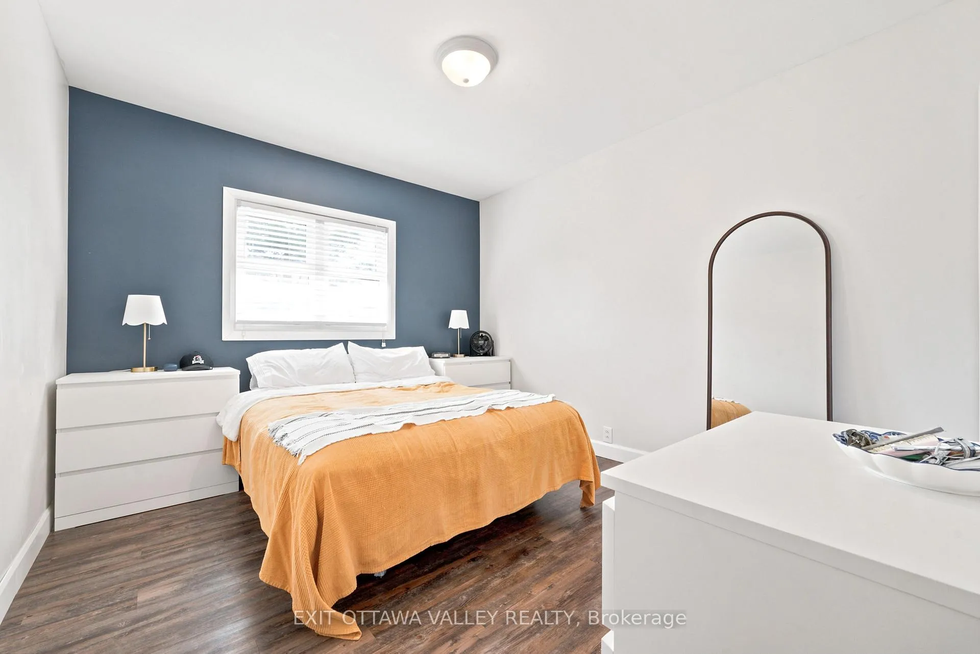 Photo 18 of 41 Huron Street, Deep River, Deep River — HOMEH
