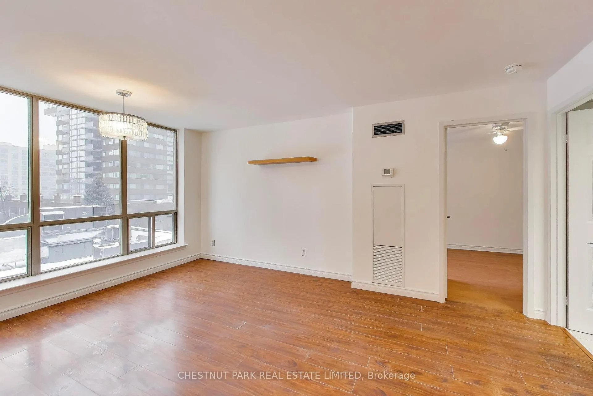 Photo 3 of Unit 506, 40 Scollard Street, Toronto, The Annex — HOMEH