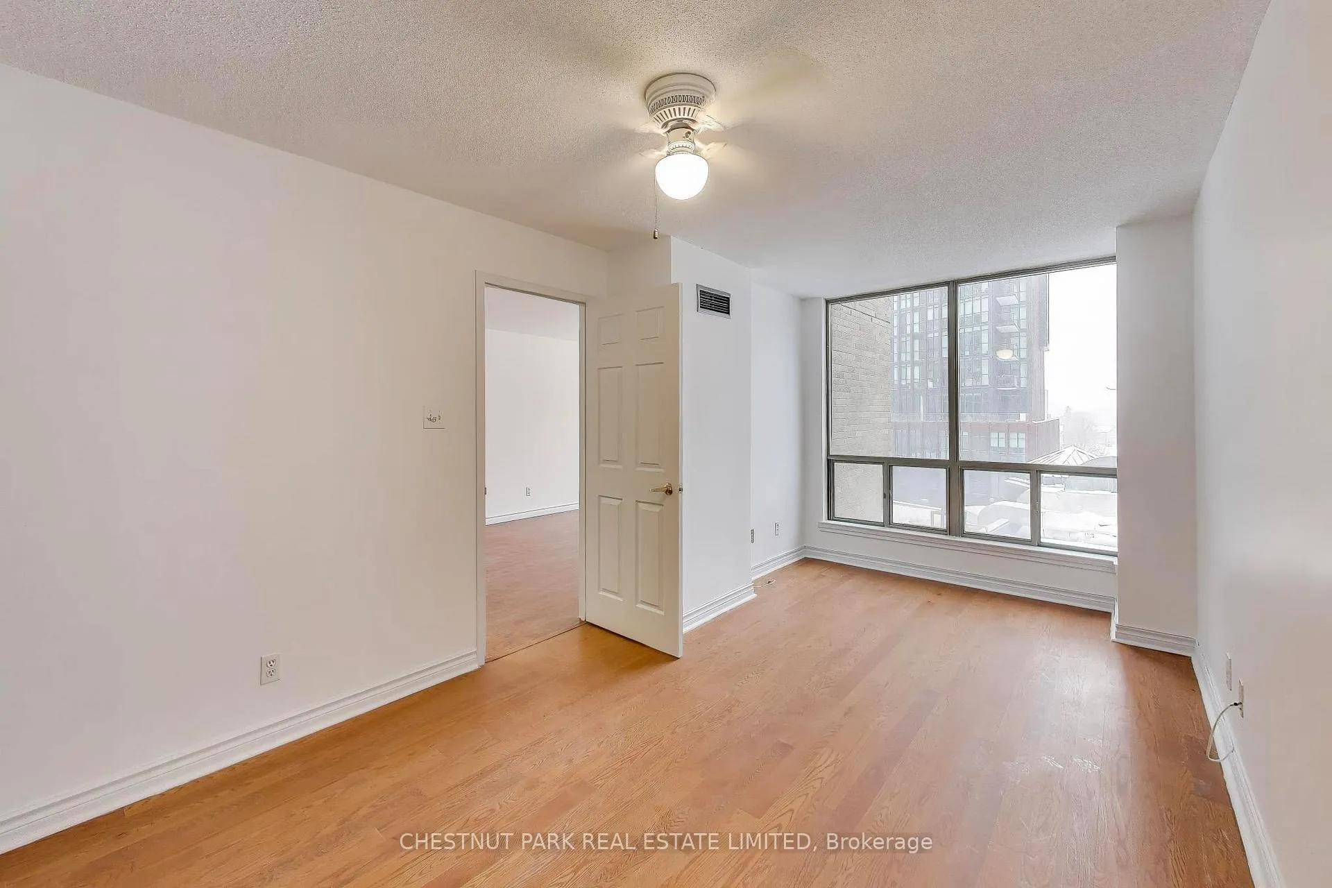 Photo 9 of Unit 506, 40 Scollard Street, Toronto, The Annex — HOMEH