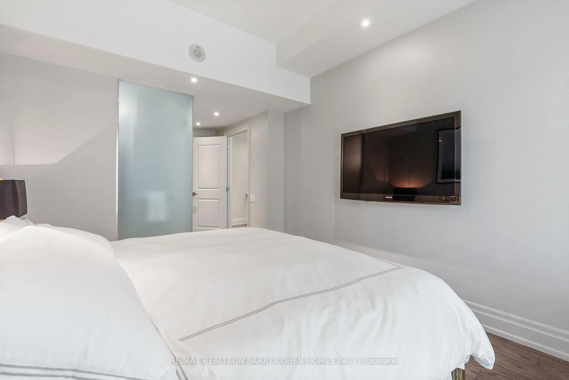 Photo 32 of 133 Pears Avenue, Toronto, The Annex — HOMEH