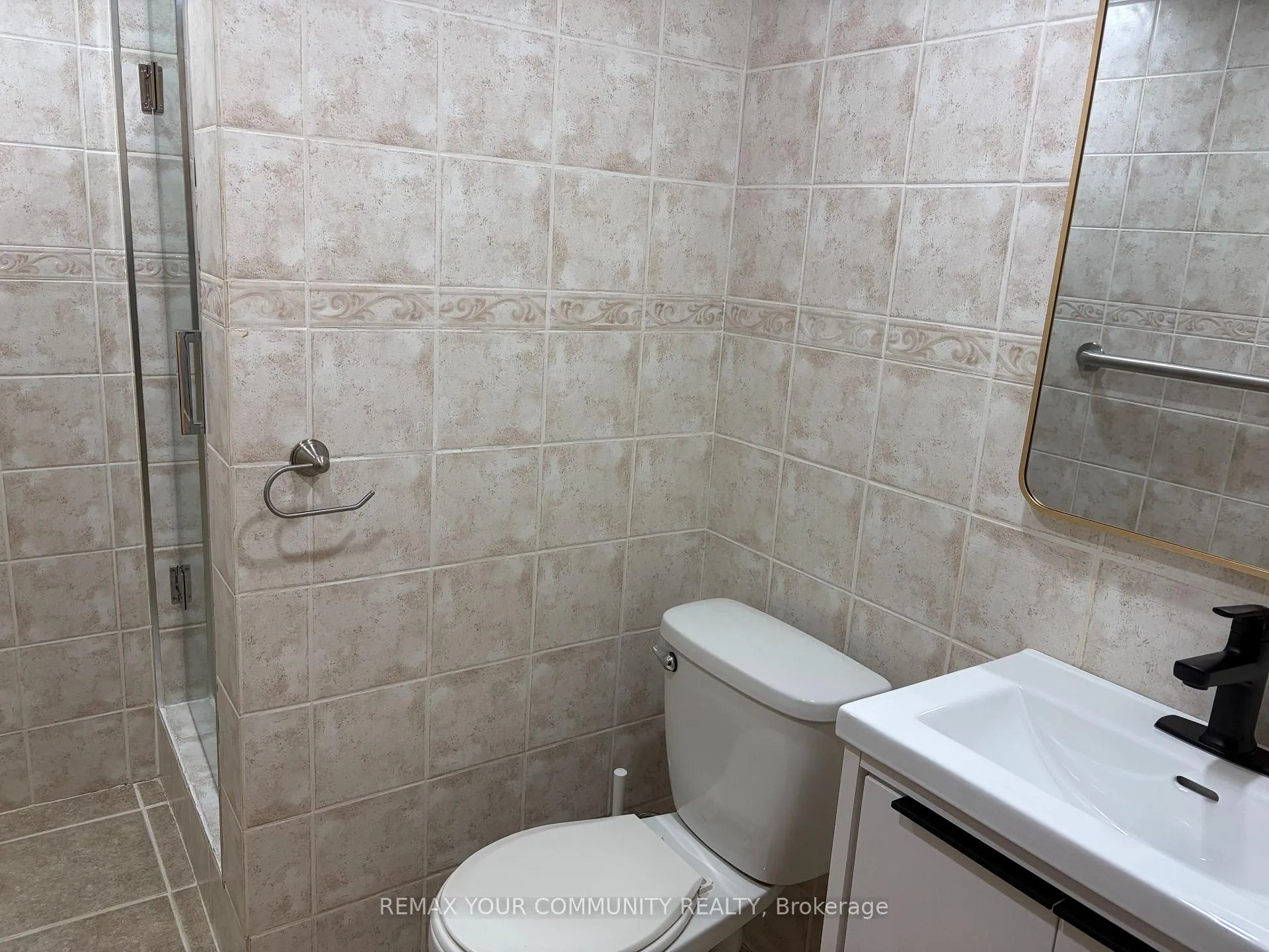 Photo 16 of 30 Forest Circle Court, Vaughan, East Woodbridge — HOMEH
