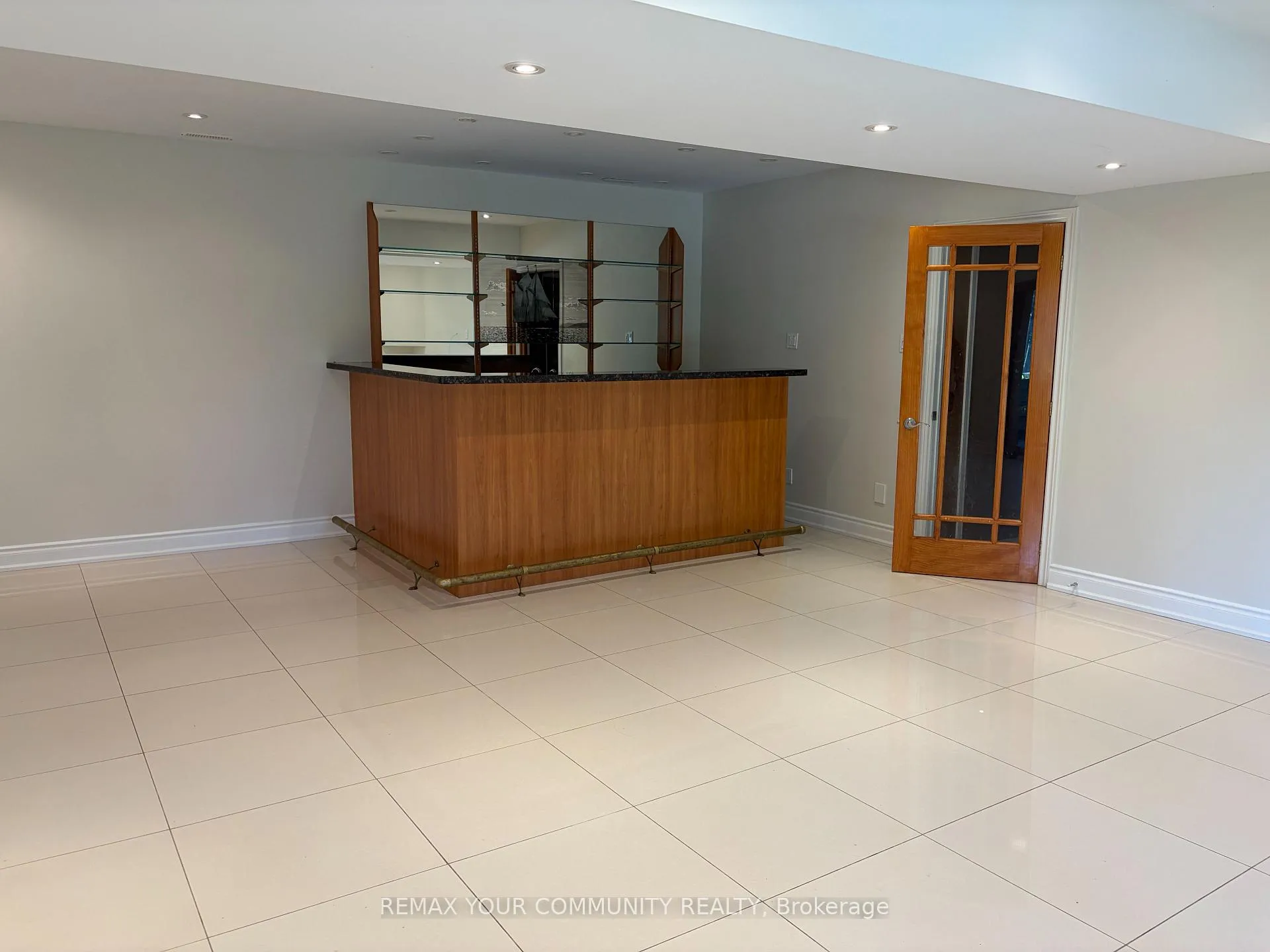 Photo 19 of 30 Forest Circle Court, Vaughan, East Woodbridge — HOMEH