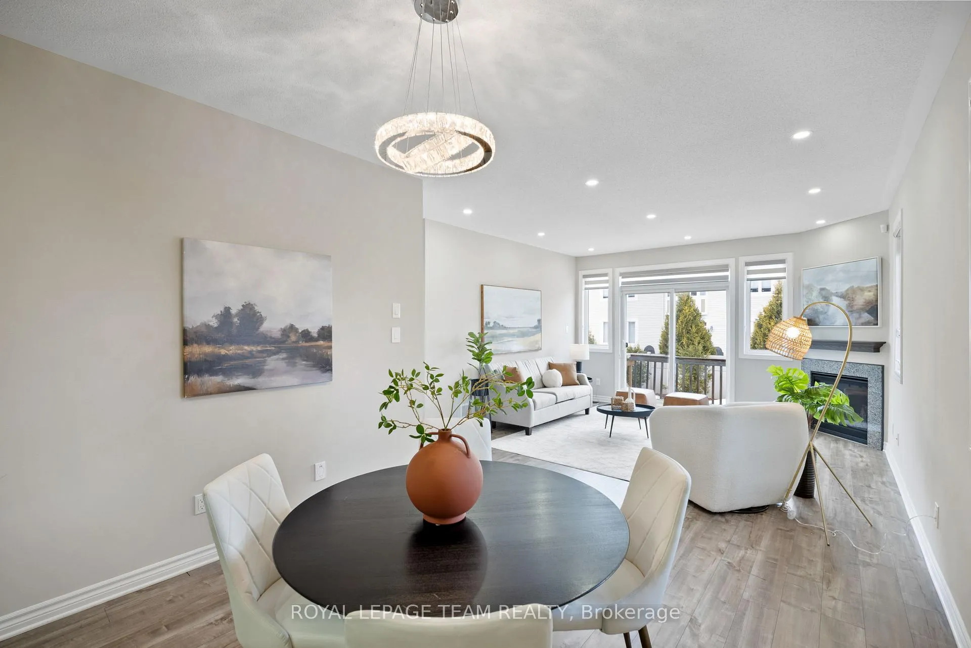 Photo 4 of 10 Kinetic Way, Ottawa, Barrhaven - Cedargrove/Fraserdale — HOMEH