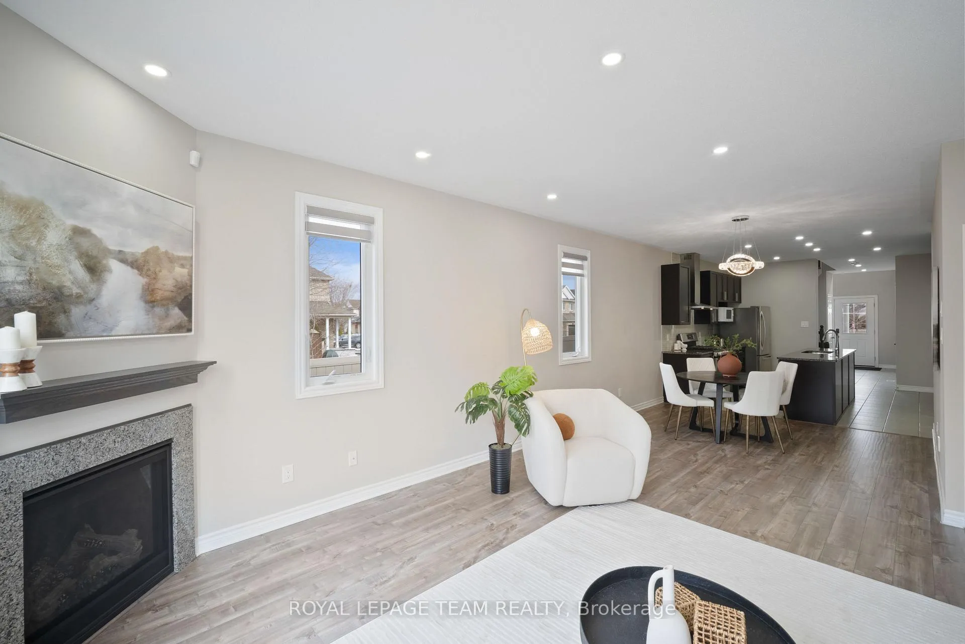 Photo 9 of 10 Kinetic Way, Ottawa, Barrhaven - Cedargrove/Fraserdale — HOMEH
