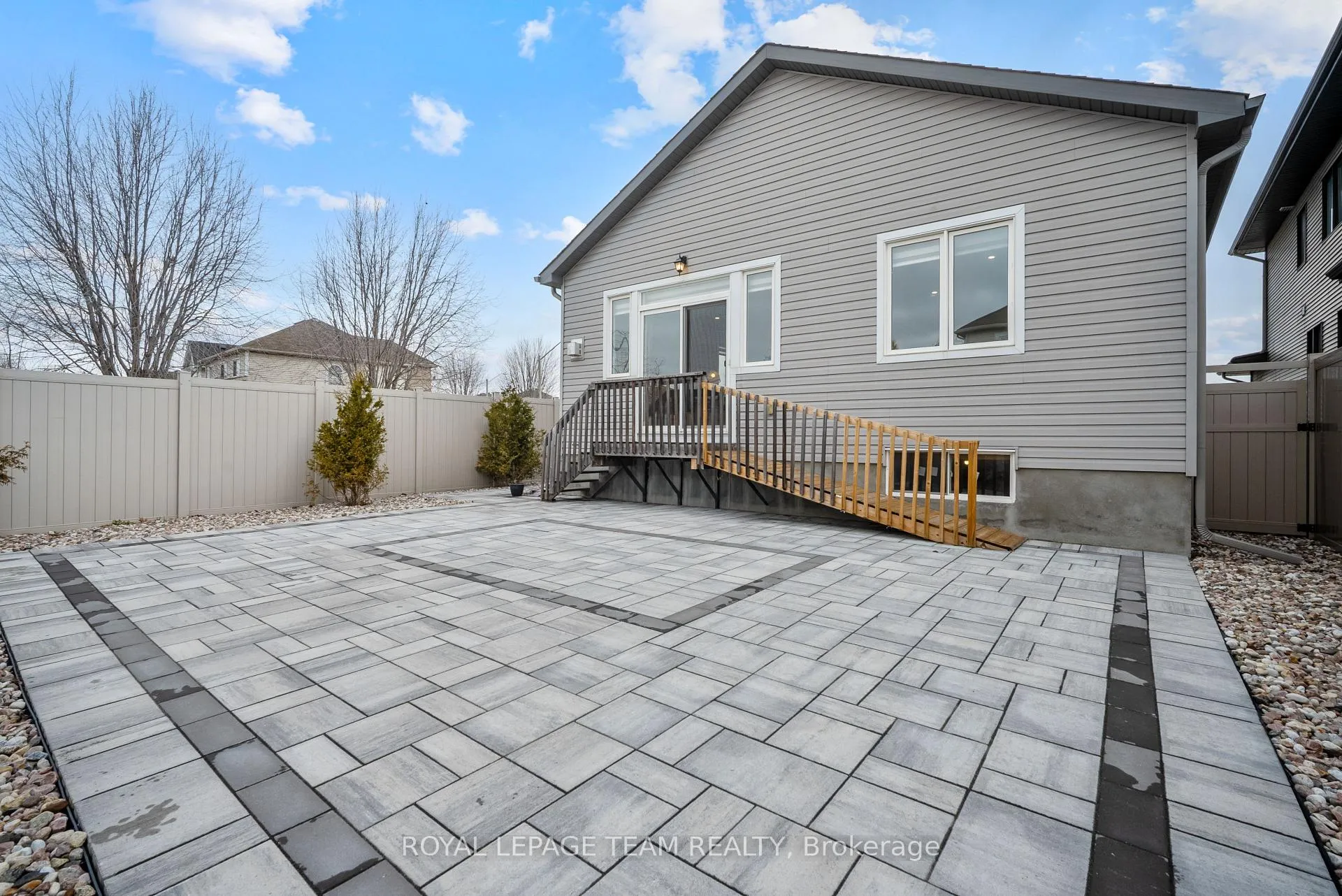 Photo 39 of 10 Kinetic Way, Ottawa, Barrhaven - Cedargrove/Fraserdale — HOMEH