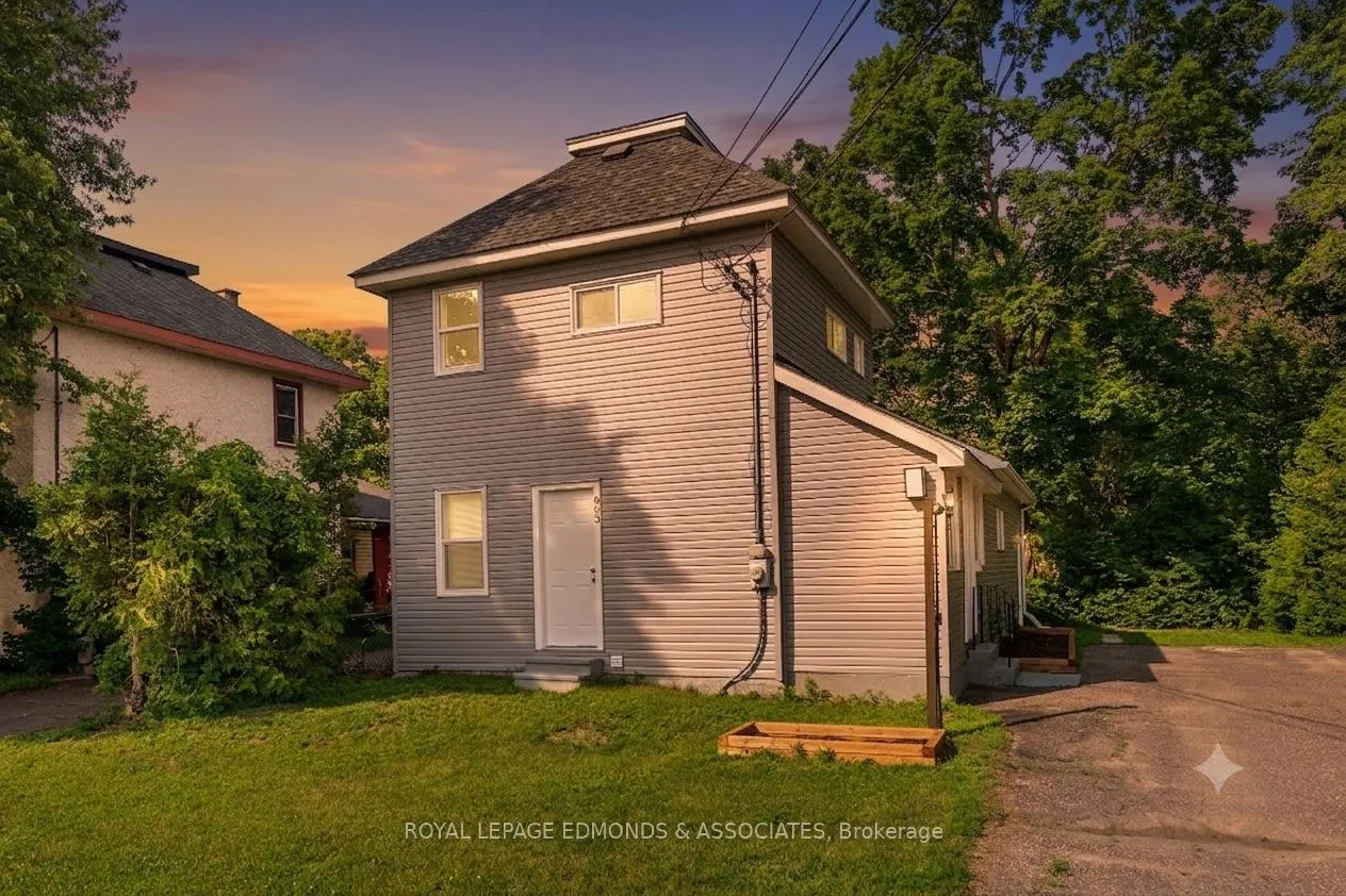 Photo 1 of 663 Fischer Street, Pembroke, Pembroke — HOMEH