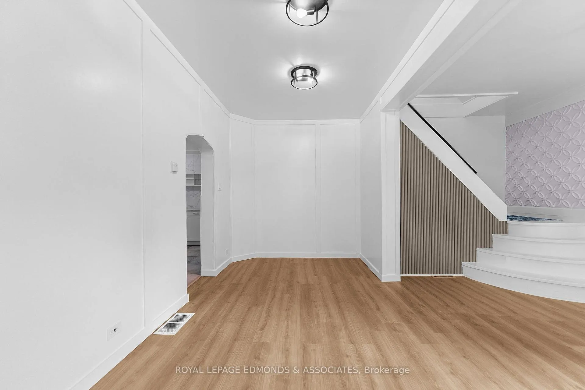 Photo 10 of 663 Fischer Street, Pembroke, Pembroke — HOMEH