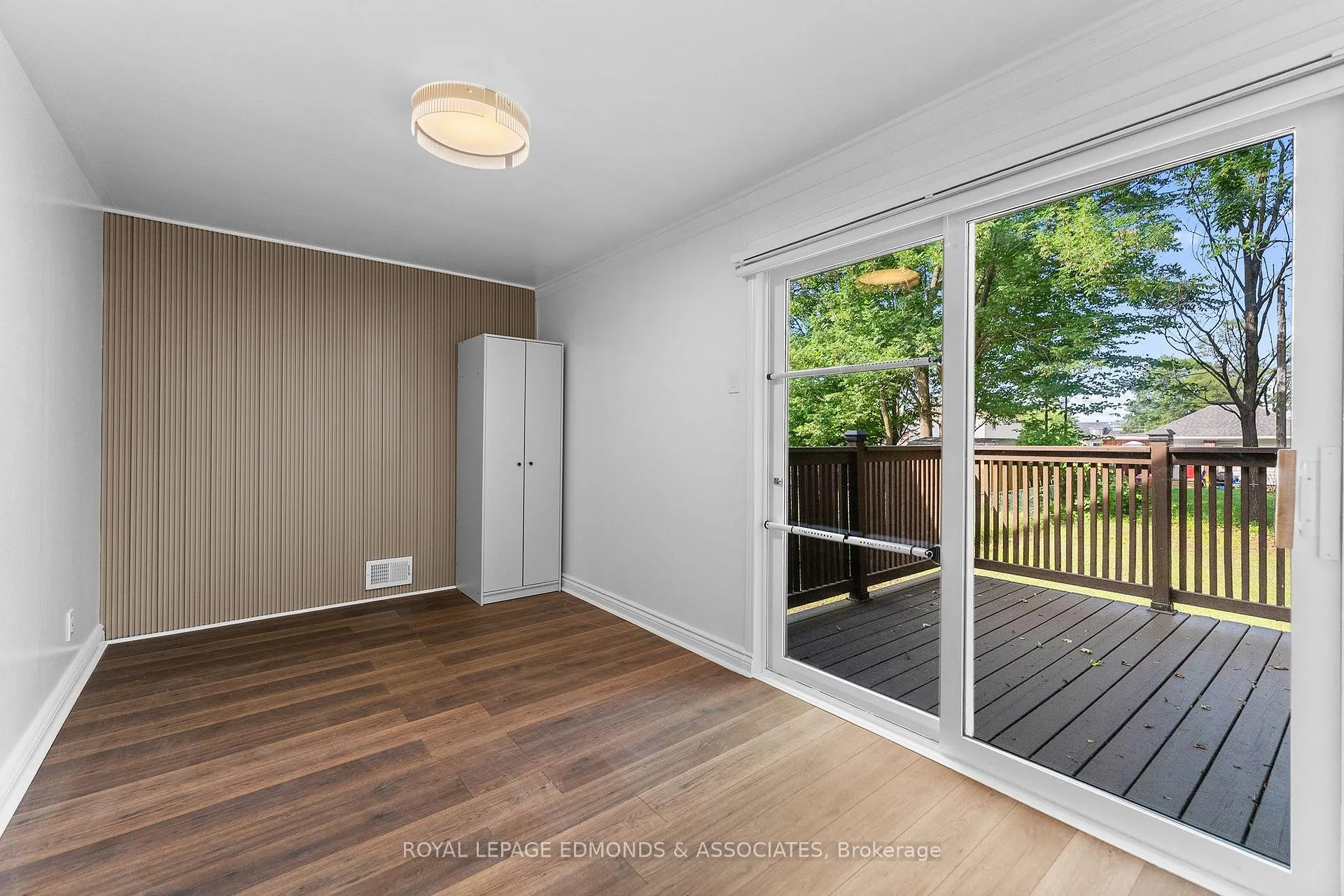 Photo 17 of 663 Fischer Street, Pembroke, Pembroke — HOMEH