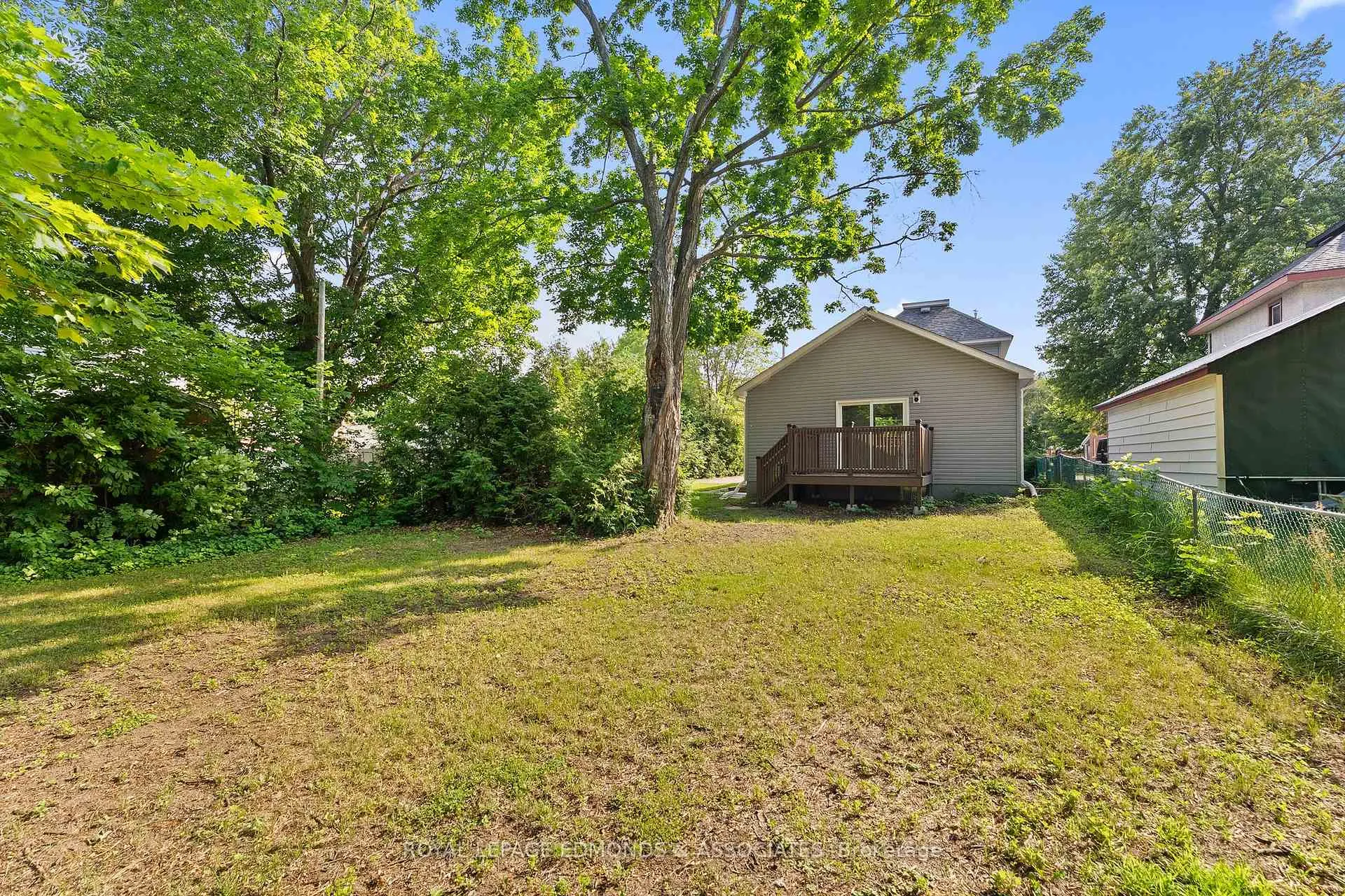 Photo 34 of 663 Fischer Street, Pembroke, Pembroke — HOMEH