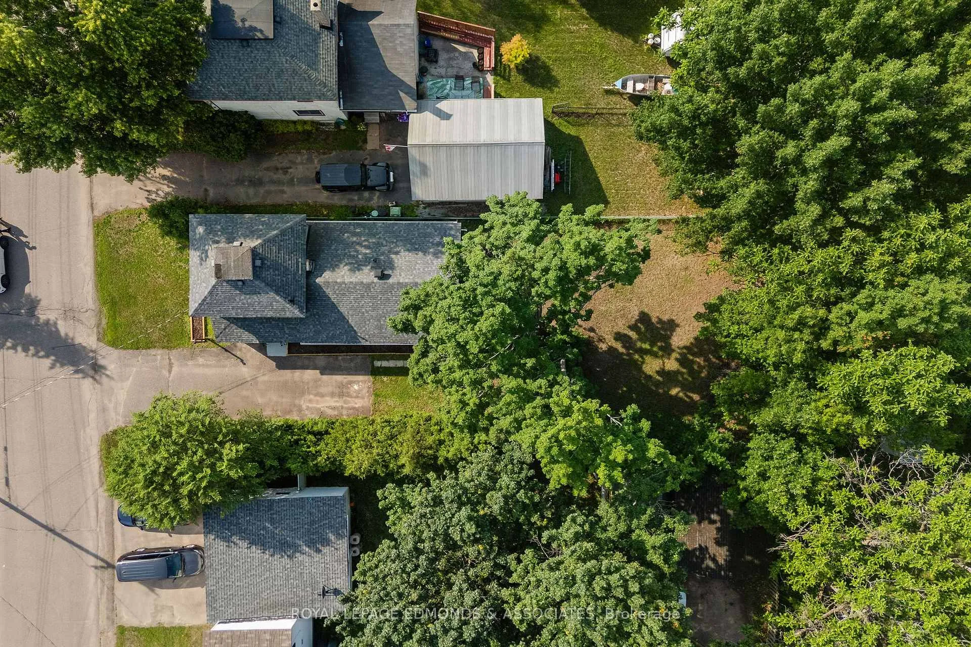 Photo 36 of 663 Fischer Street, Pembroke, Pembroke — HOMEH