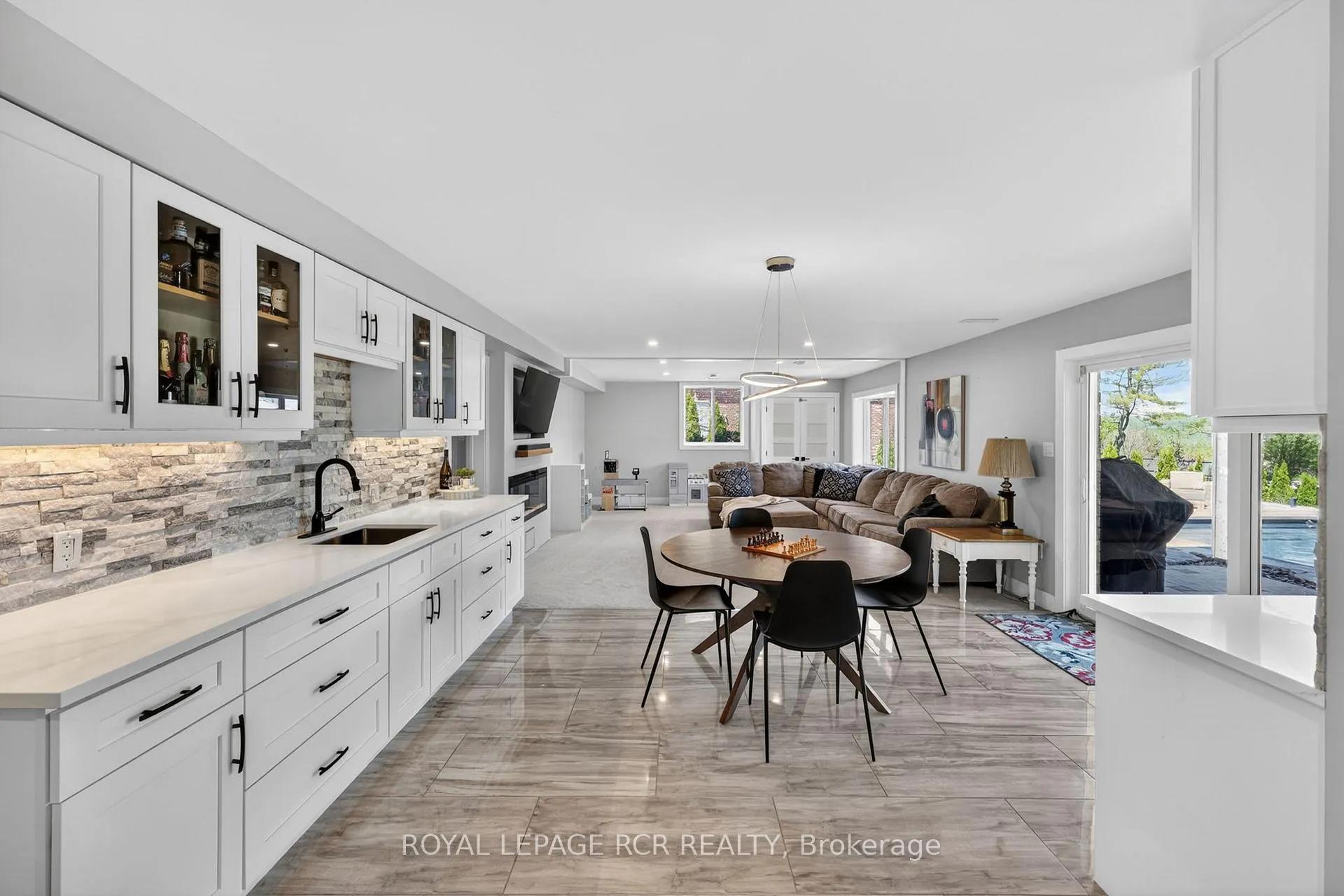 Photo 21 of 78 Glenhuron Drive, Springwater, Midhurst — HOMEH