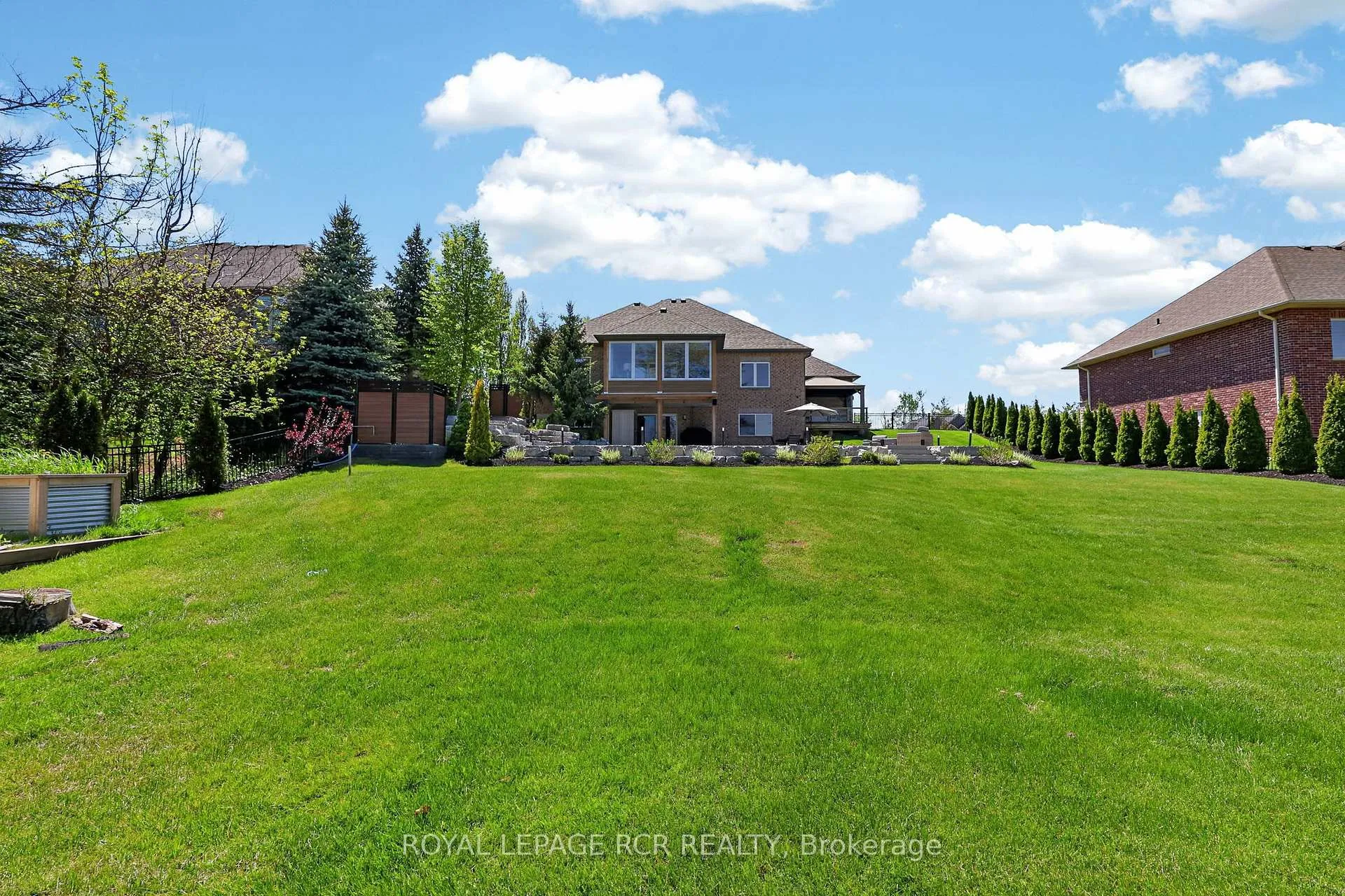 Photo 31 of 78 Glenhuron Drive, Springwater, Midhurst — HOMEH